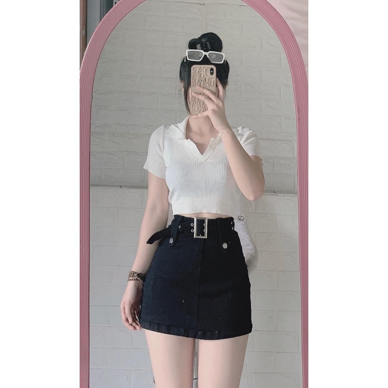 Áo croptop gân cổ bẻ xẻ V