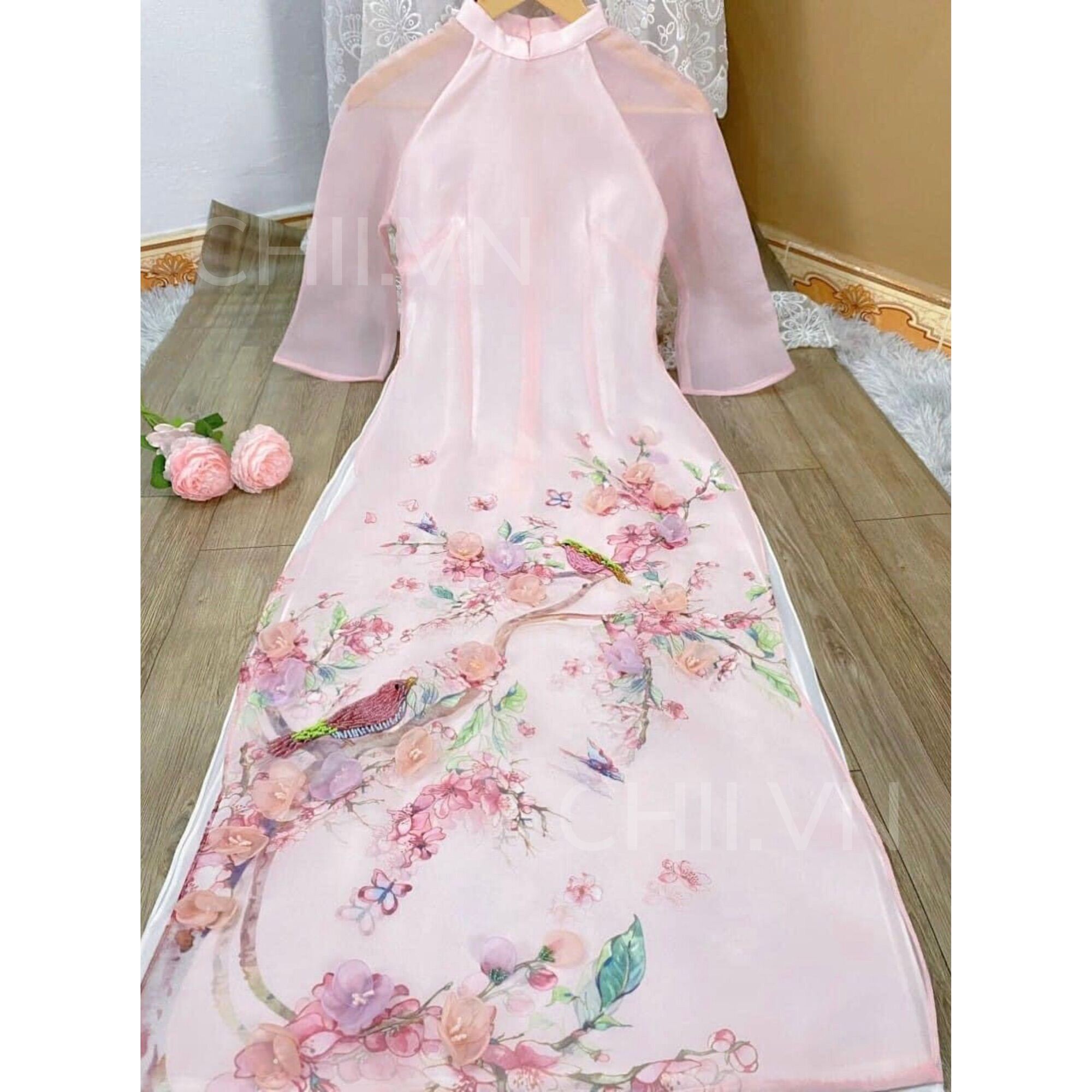 Áo Dài Cách Tân Đính Hoa Nổi Kết Hạt Thủ Công, Áo Dài Tơ Organza 4 Tà Hoạ Tiết Hoa Đào Màu Hồng Đẹp Hàng Cao Cấp