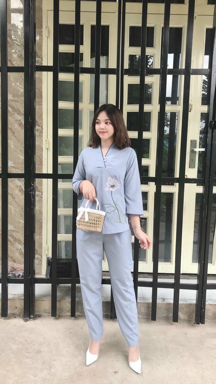 Đồ lam đi chùa nữ, Đồ phât tử mẫu nút ngọc