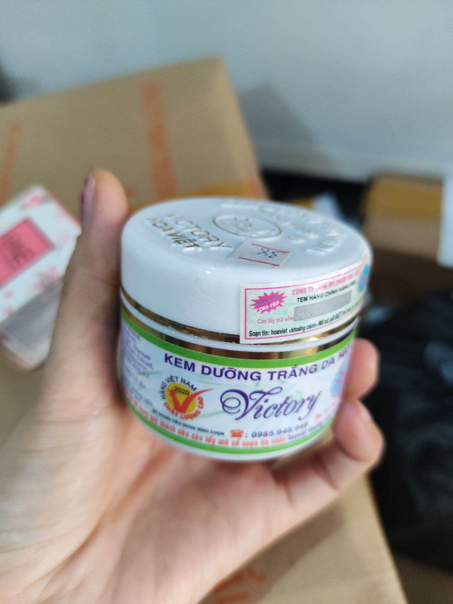Kem dưỡng trắng da ngọc trai Victory