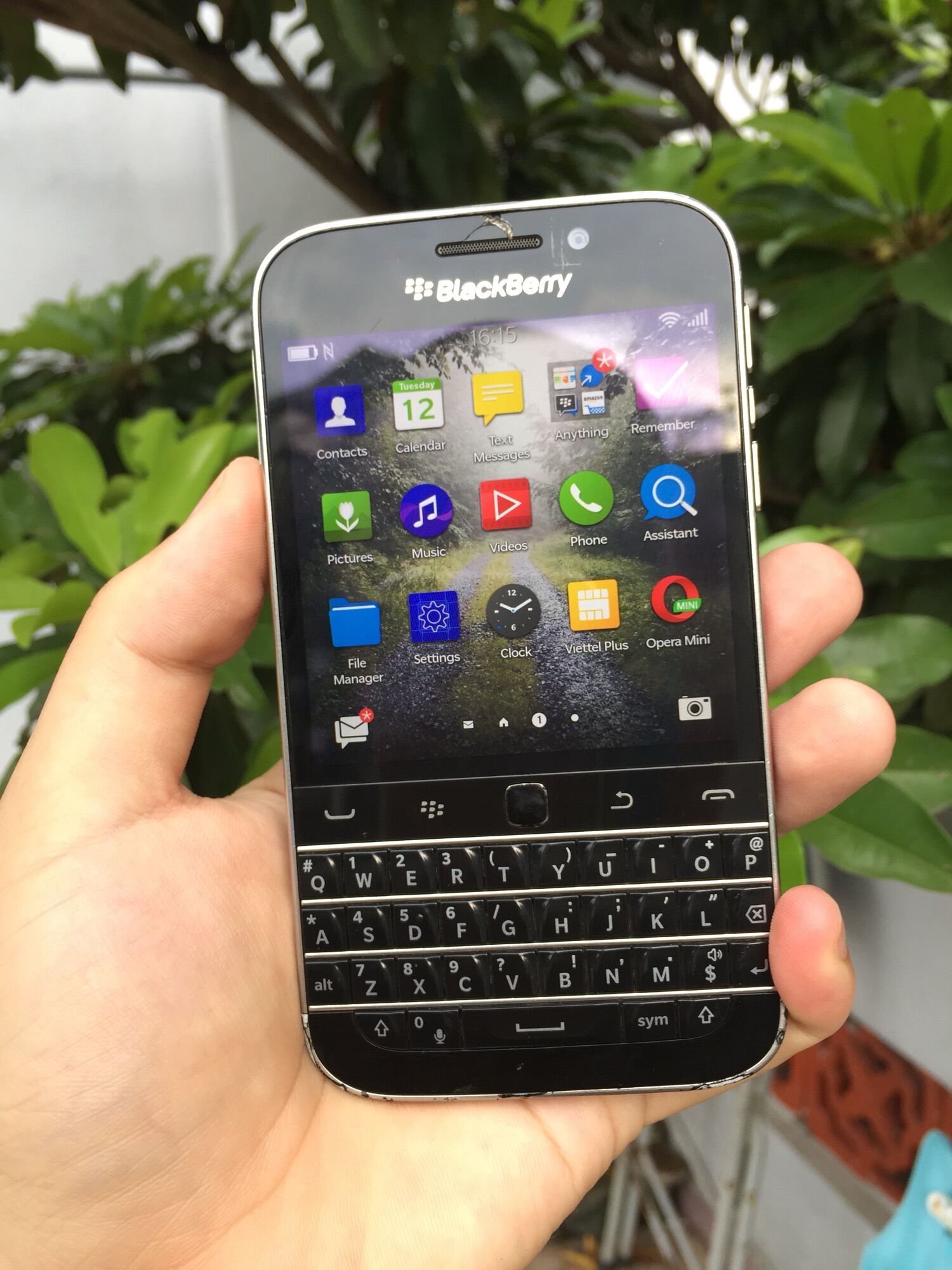 Điện thoại Blackberry Q20 Classic full chức năng ốp da