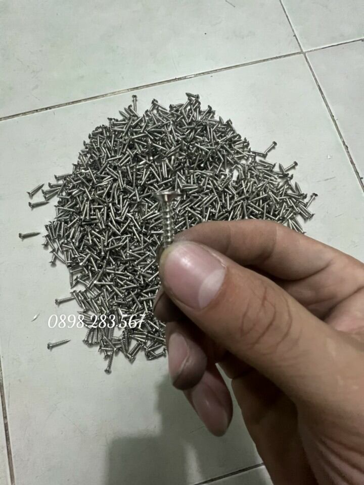 Vít inox 2cm phi 4 - Bịch 1 Kg