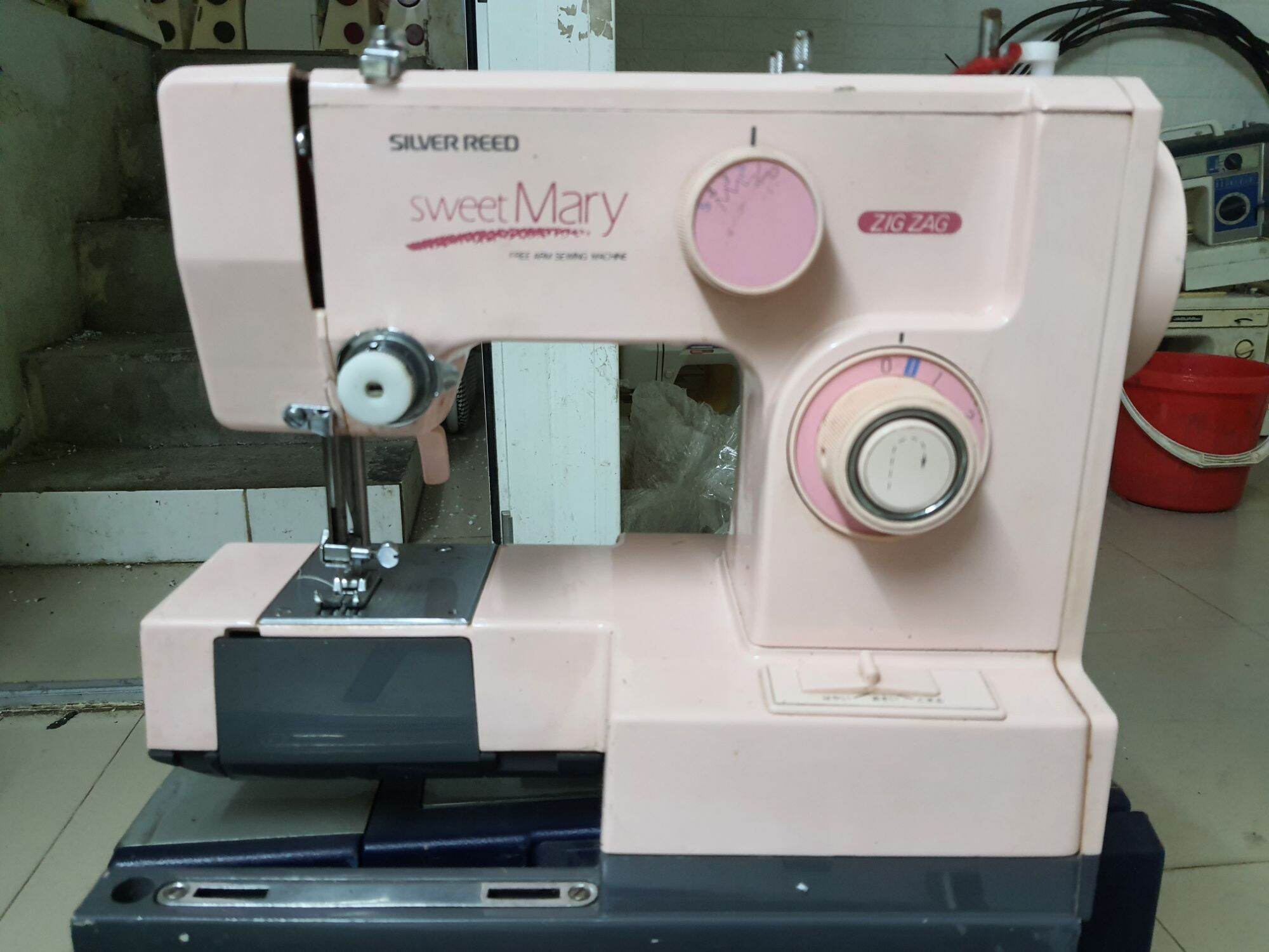 Máy may mini nội địa Nhật Bản ổ sắt rất bền