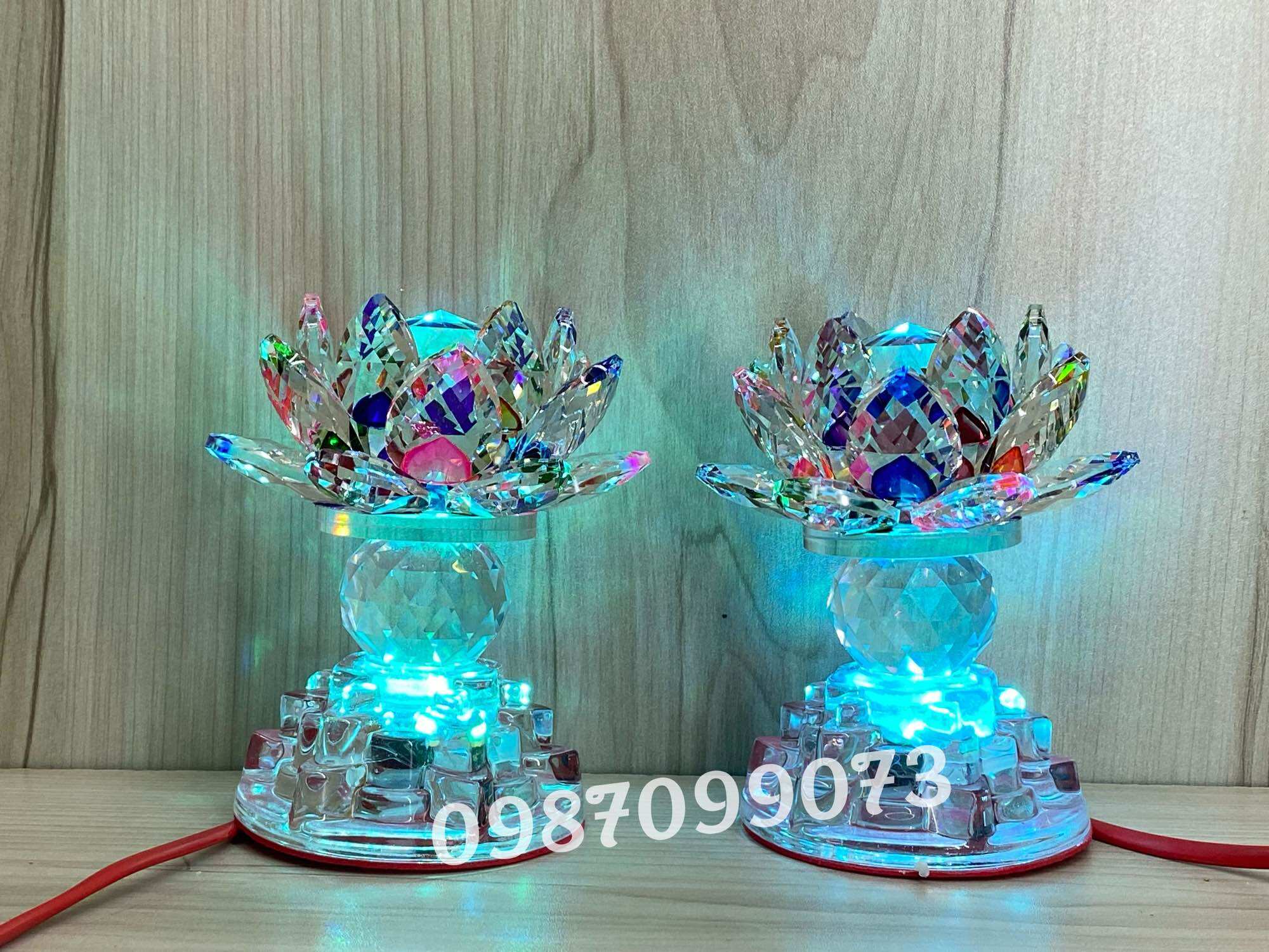 Cặp đèn thờ pha lê hoa sen đổi màu 501 - Đèn hoa sen pha lê cao 12cm