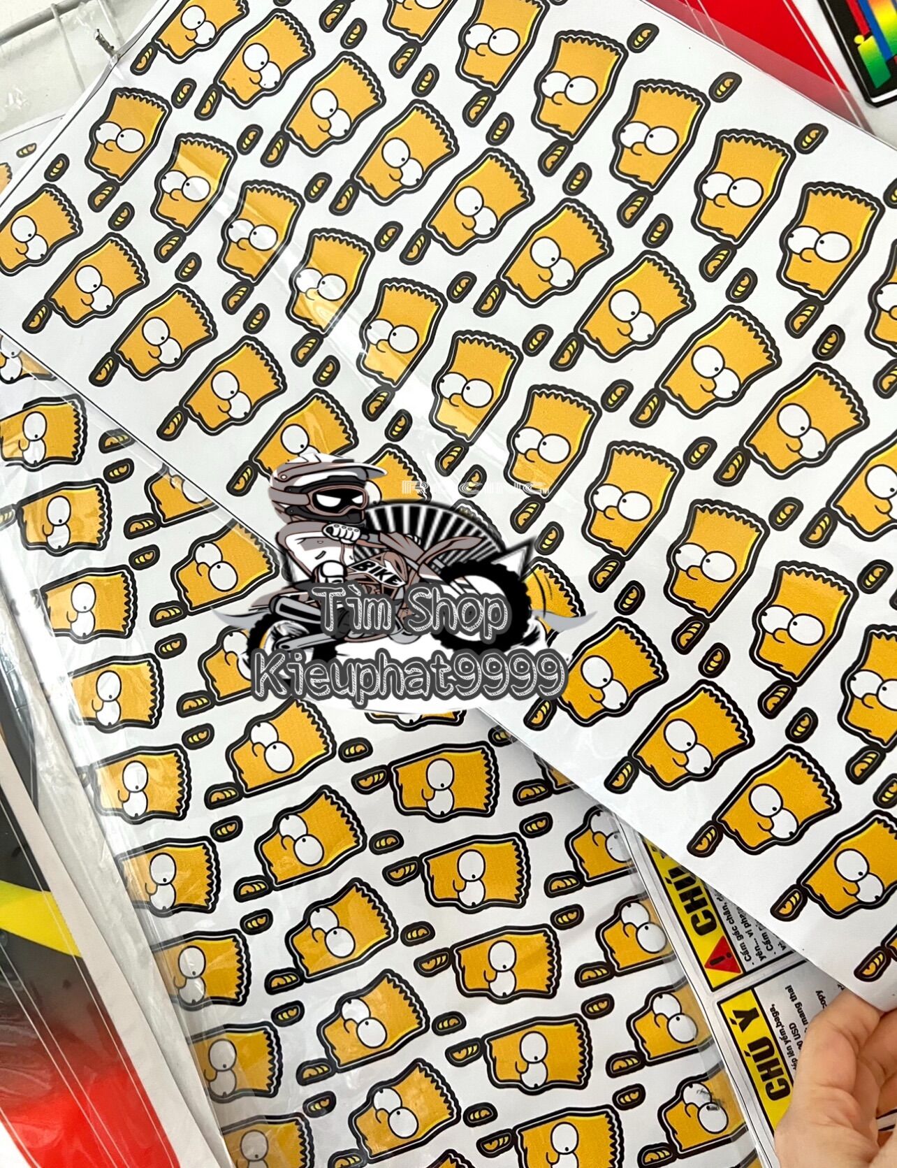 Tem Lấp Ló đầu Vàng decal