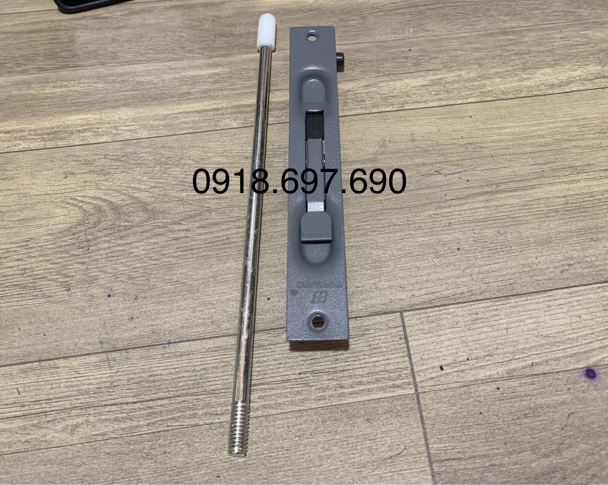 Chốt âm cửa sắt / nhôm màu xám xingfa