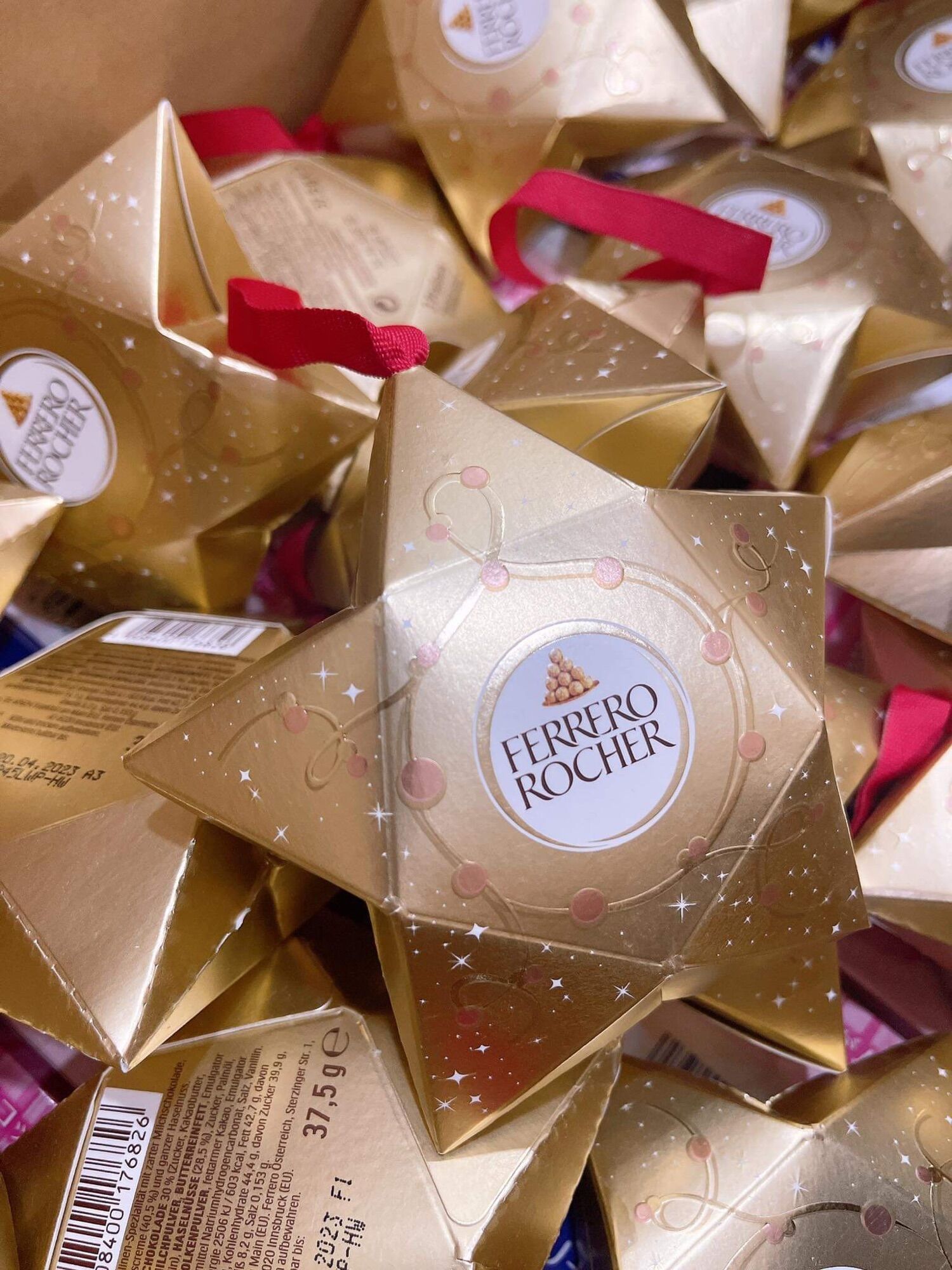Ngôi Sao Socola Ferrero Rocher Phiên Bản Giáng Sinh Đặc Biệt