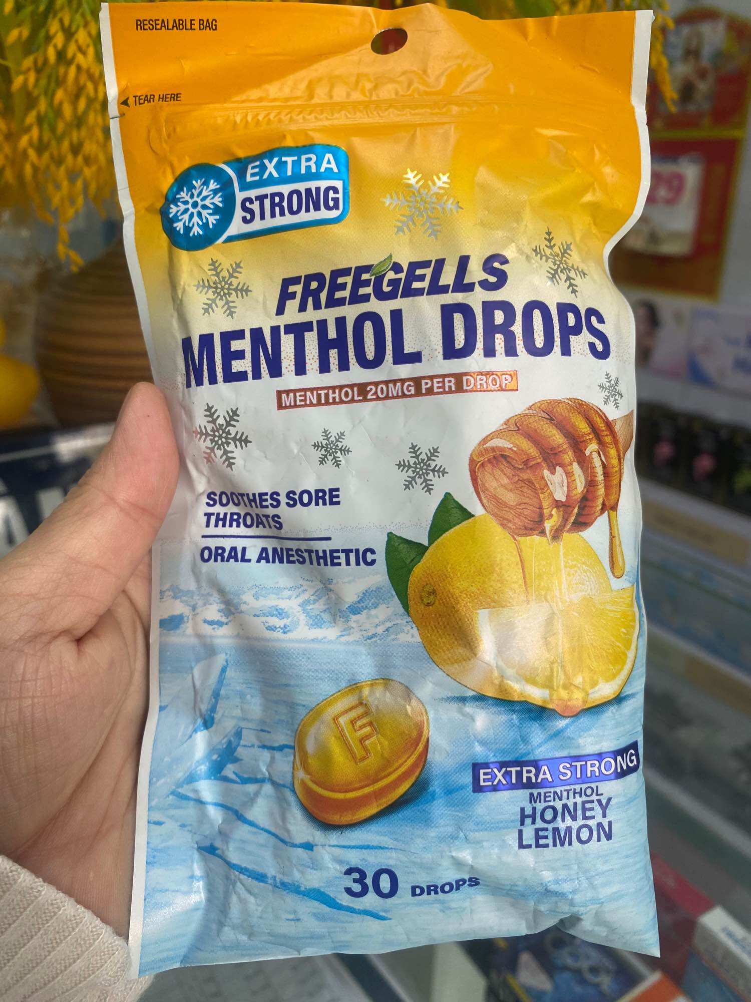[USA] Kẹo ngậm ho Bạc Hà, Chanh và Mật ong- Freegells Menthol Drops Etra Strong. 30 viên