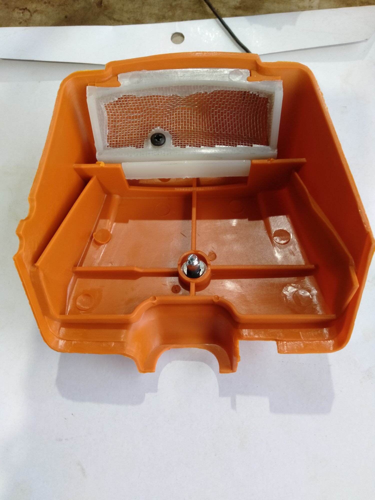 NẮP ĐẬY LỌC GIÓ MÁY CƯA XÍCH 381/382MS