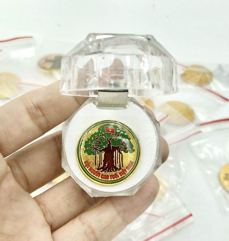 Huy hiệu người cao tuổi set 5 cái