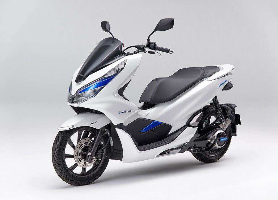 Ốp pô Gang xe PCX đời 2012->2017 (gang hợp kim cao cấp tinh xảo sáng bóng trắng)
