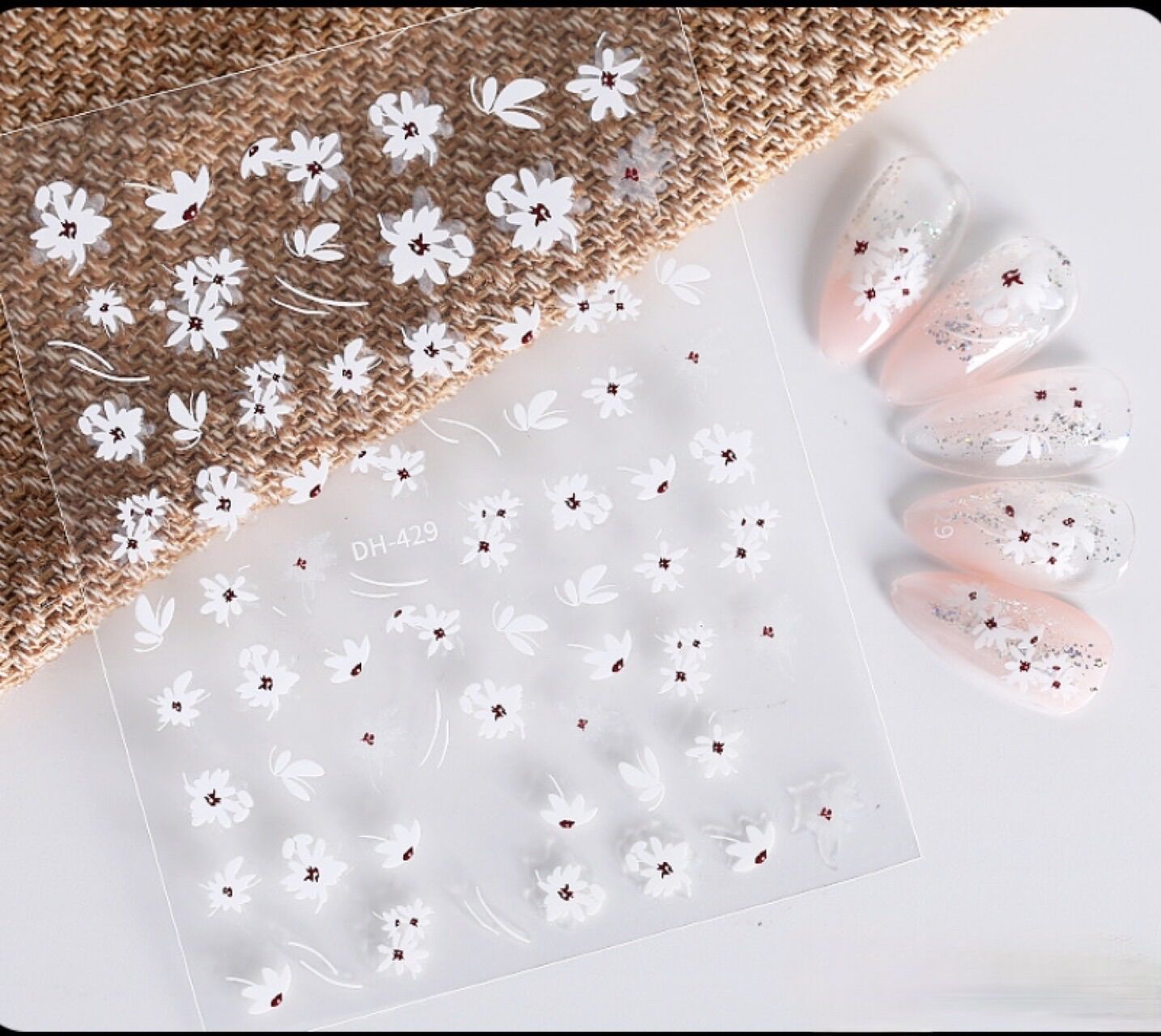 Sticker nail hoa gắn trang trí móng