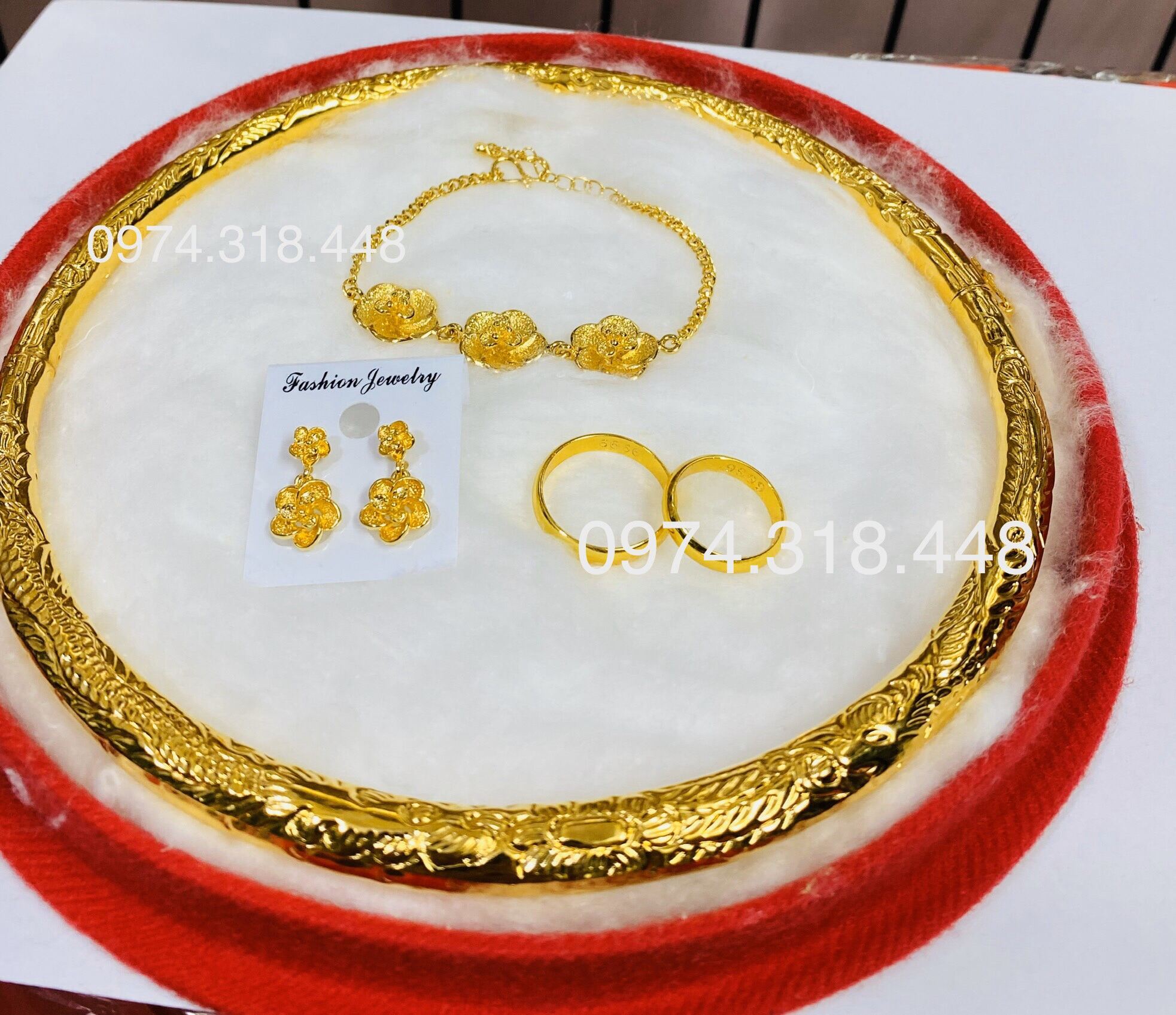 Bộ trang sức cưới cô dâu mạ vàng 24k gồm 1 kiềng cổ 1 lắc tay 1 đôi bông 2 nhẫn trơn - MixASale Bộ trang sức cưới cô dâu mạ vàng 24k gồm 1 kiềng cổ 1 lắc tay 1 đôi bông 2 nhẫn trơn - MixASale