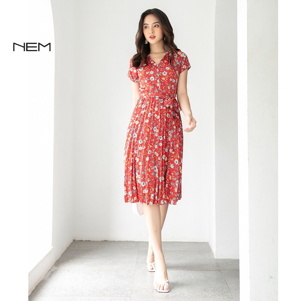 Đầm xếp ly Nem màu đỏ size 10 xả lỗ