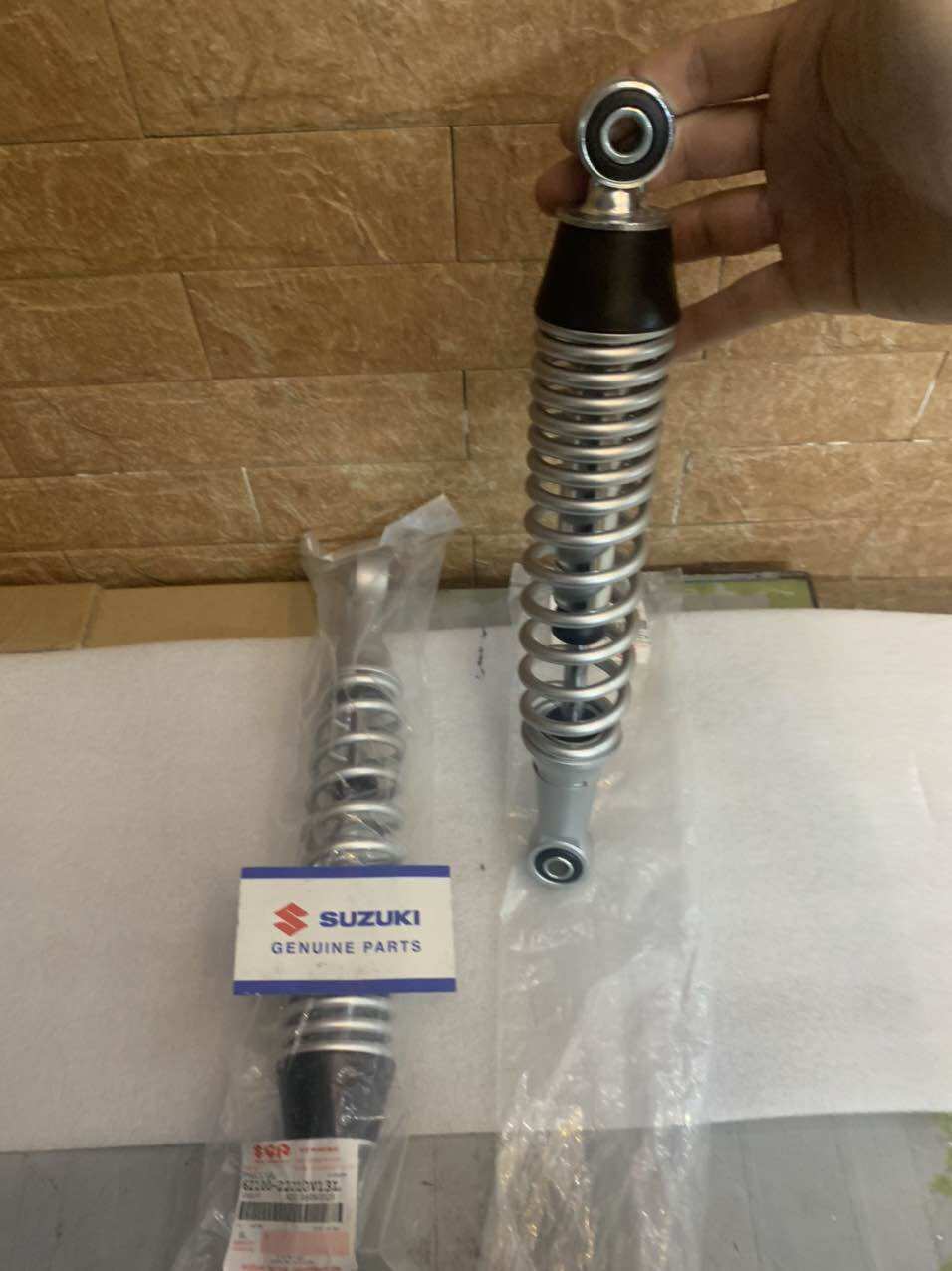 Phuộc sau xe viva fi Suzuki