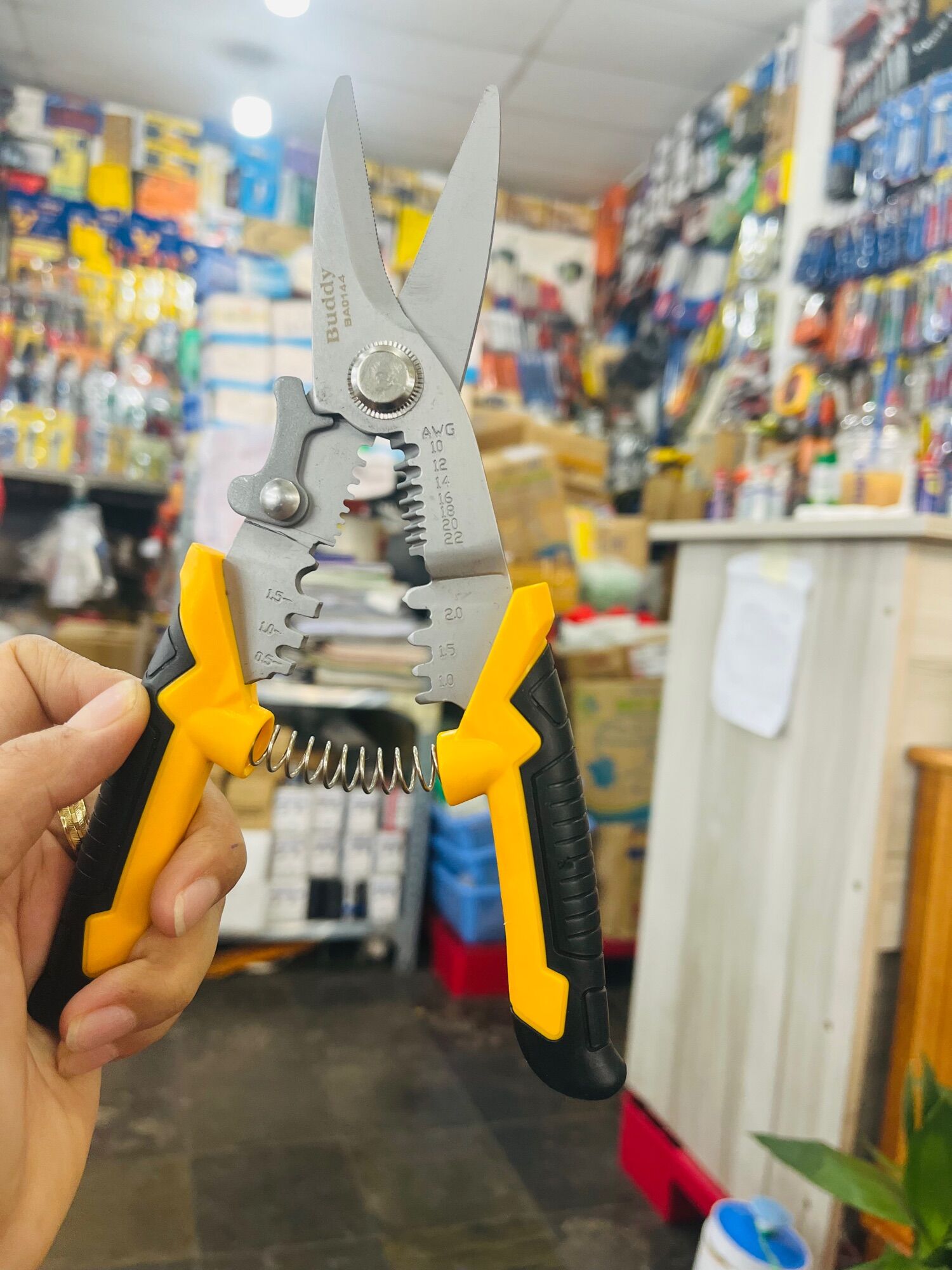 Kéo cắt đa năng BA0144 và BA0143