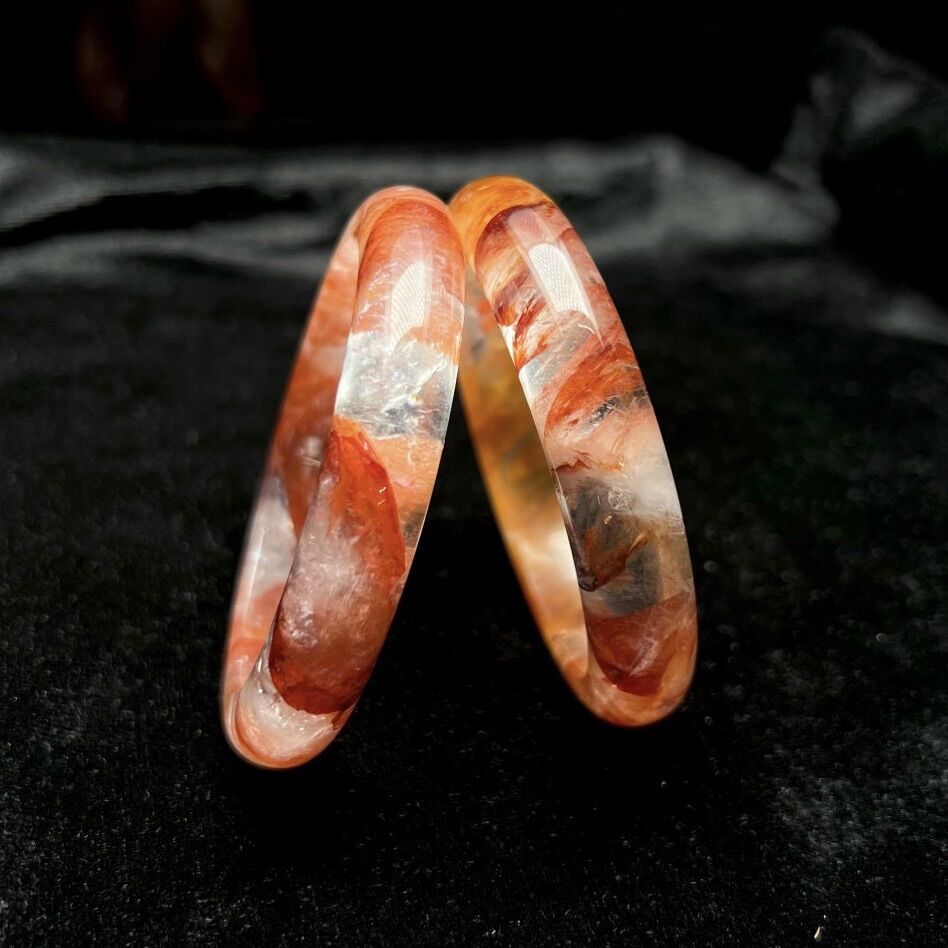 Vòng kiềng đá thạch anh ưu linh đỏ tự nhiên, có size từ 50-60