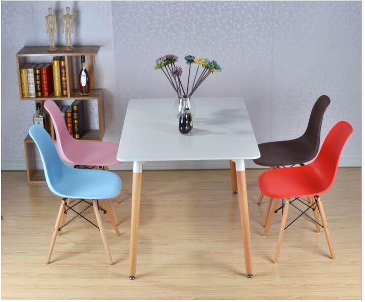bàn ghế EAMES(1bàn+4ghế)