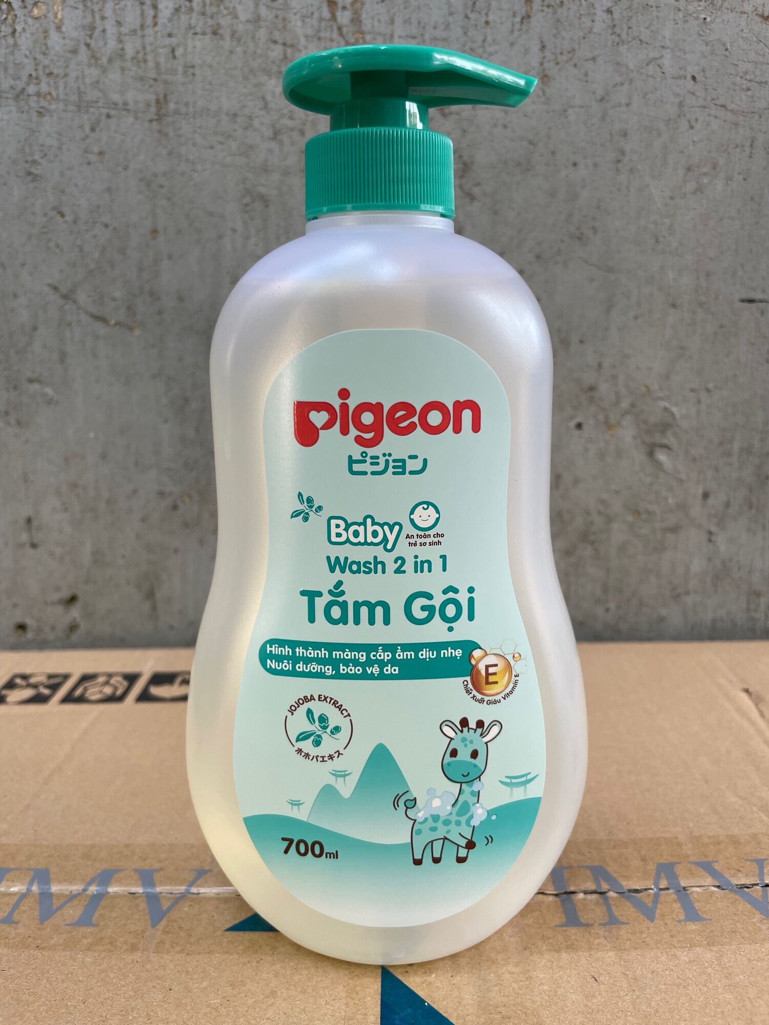 Tắm Gội Pigeon BaBy 2in1 700ml(Mầu Xanh)
