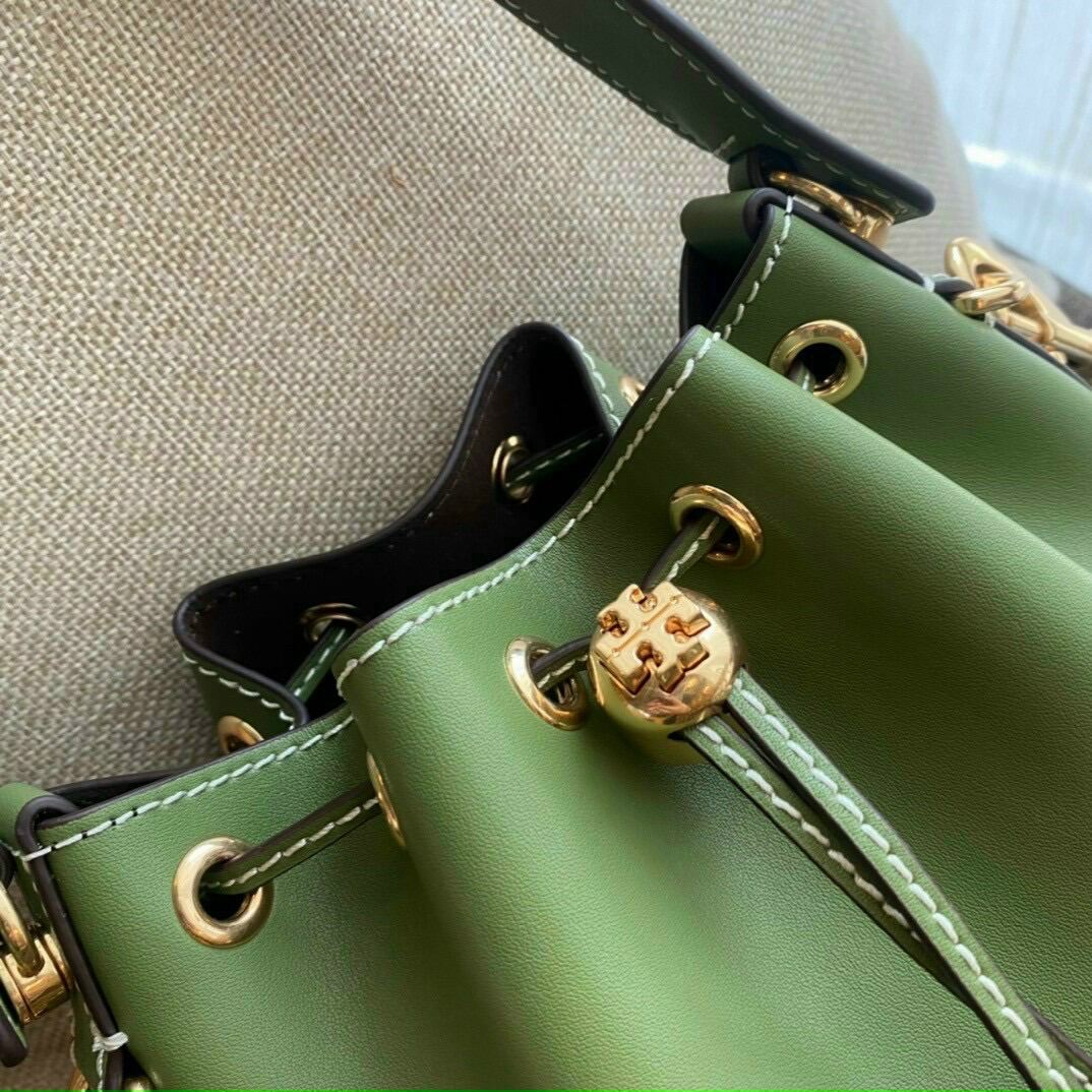 giỏ tory burch