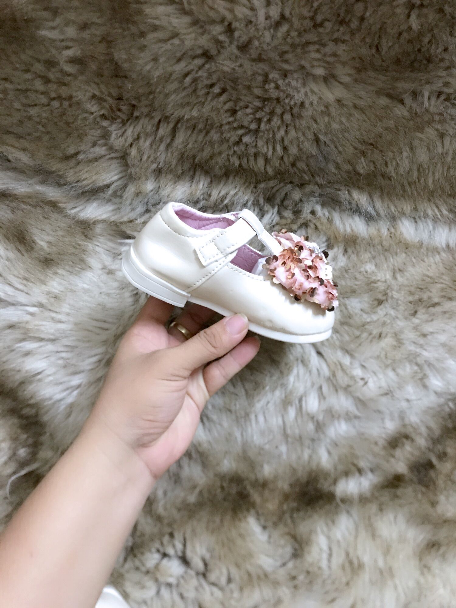 Giầy búc bê bé gái sz: 22/160 ( dai: 14,5cm)