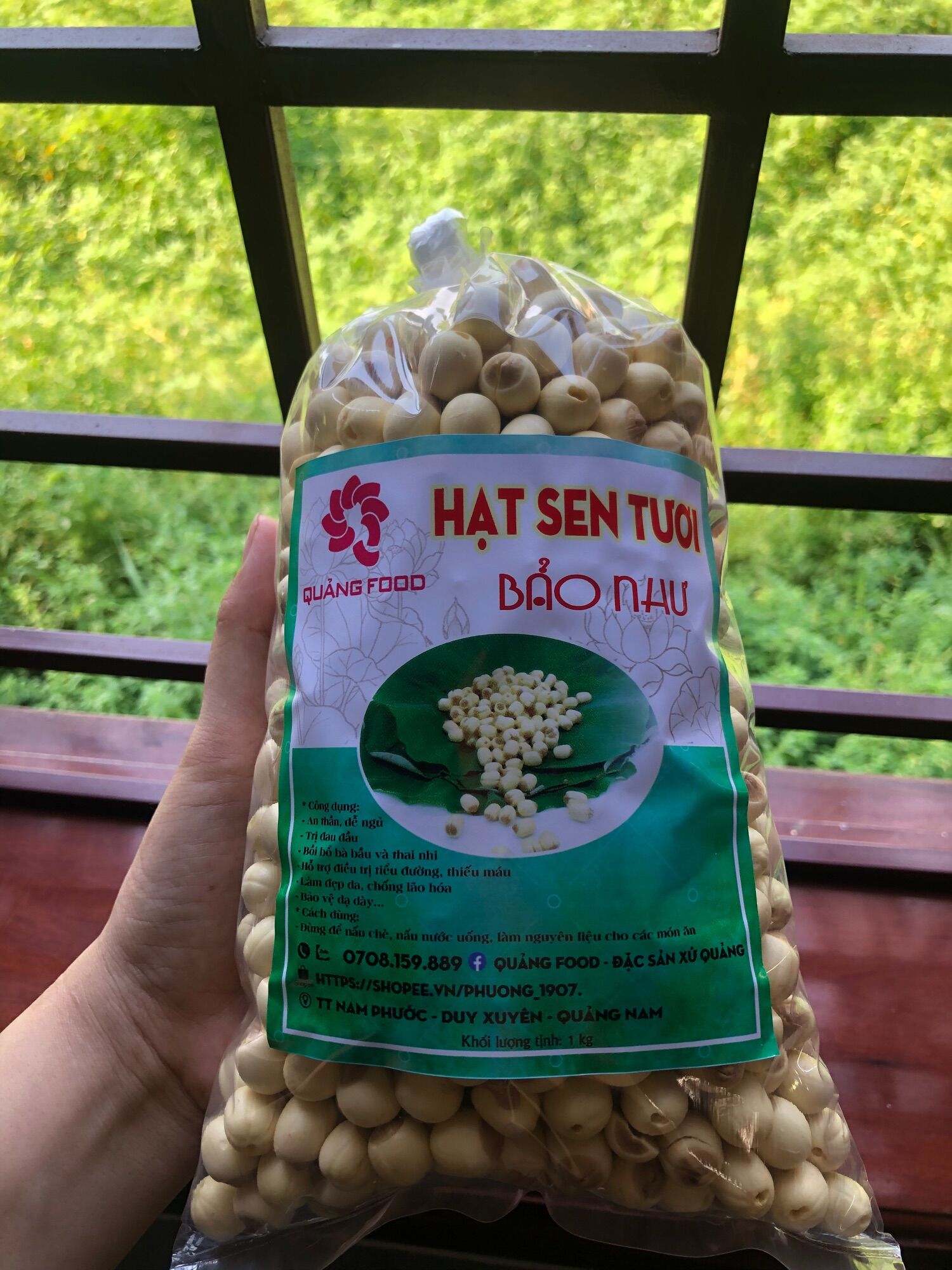500gr sen tươi Quảng Nam nhà làm ( hạt bở, bùi, hạt tròn)