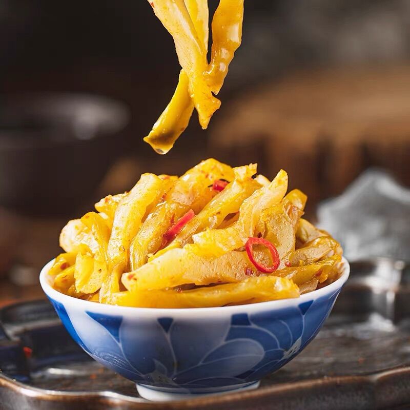 Cải muối dưa muối Trung Quốc zhacai 乌江涪陵榨菜红油榨菜丝