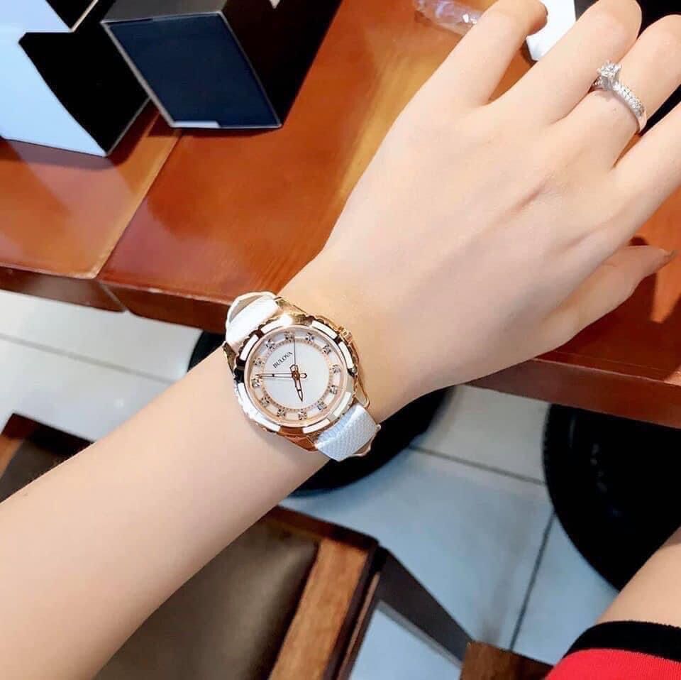 Đồng Hồ Nữ Bulova Diamiond 98P119