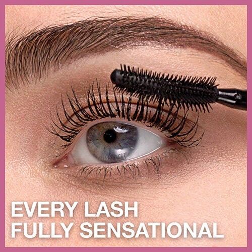 Mascara Maybeline Lash Sensational làm cong mi.