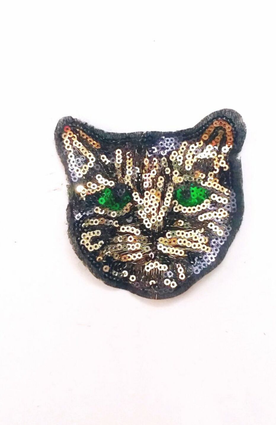[HCM]Hình kim sa may lên áo trang trí