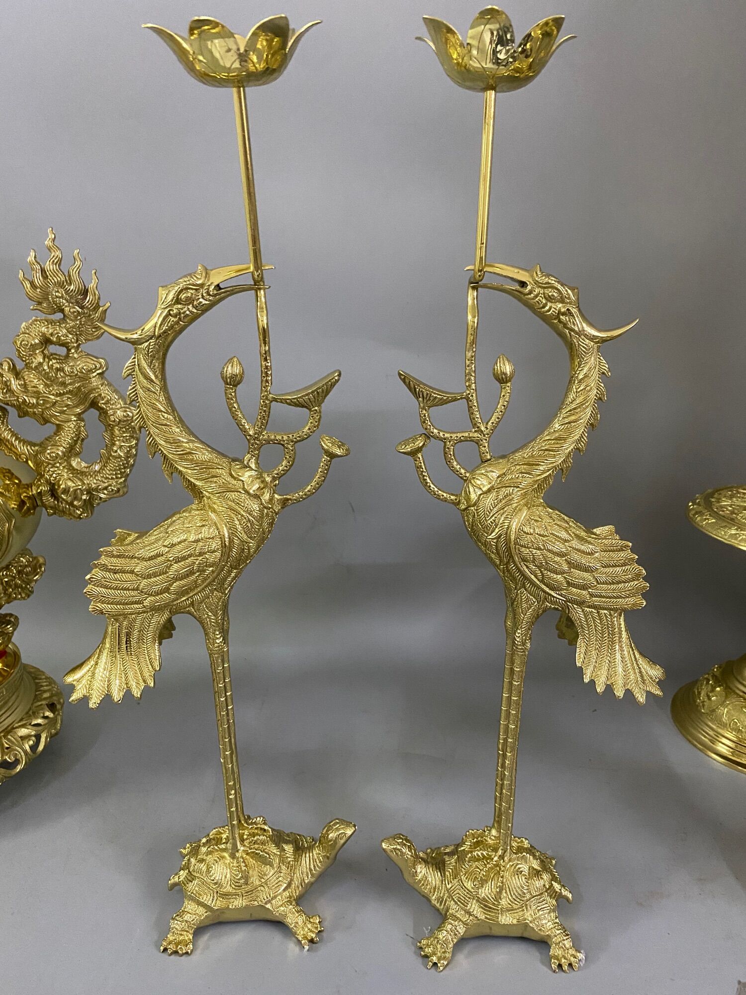 Đôi hạc thờ bằng đồng vàng nguyên chất cao 44cm, 52cm