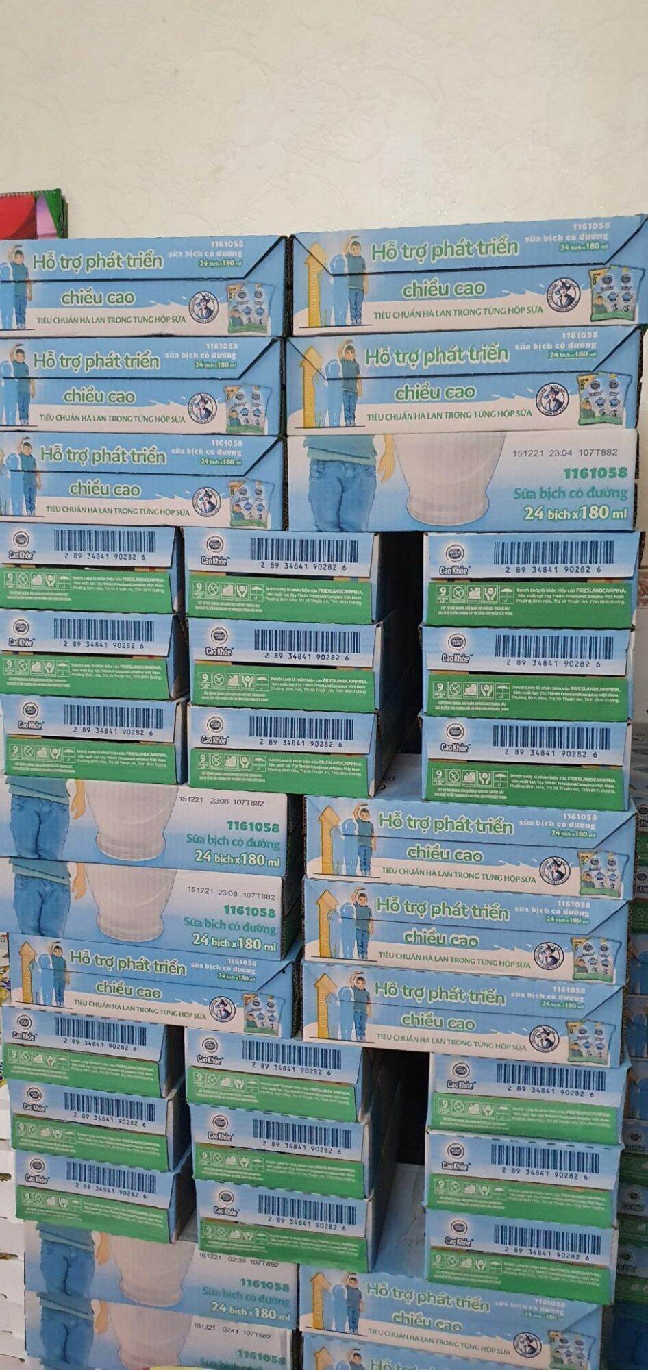 Sữa tươi Cô Gái Hà Lan thùng 24 bịch 180ml