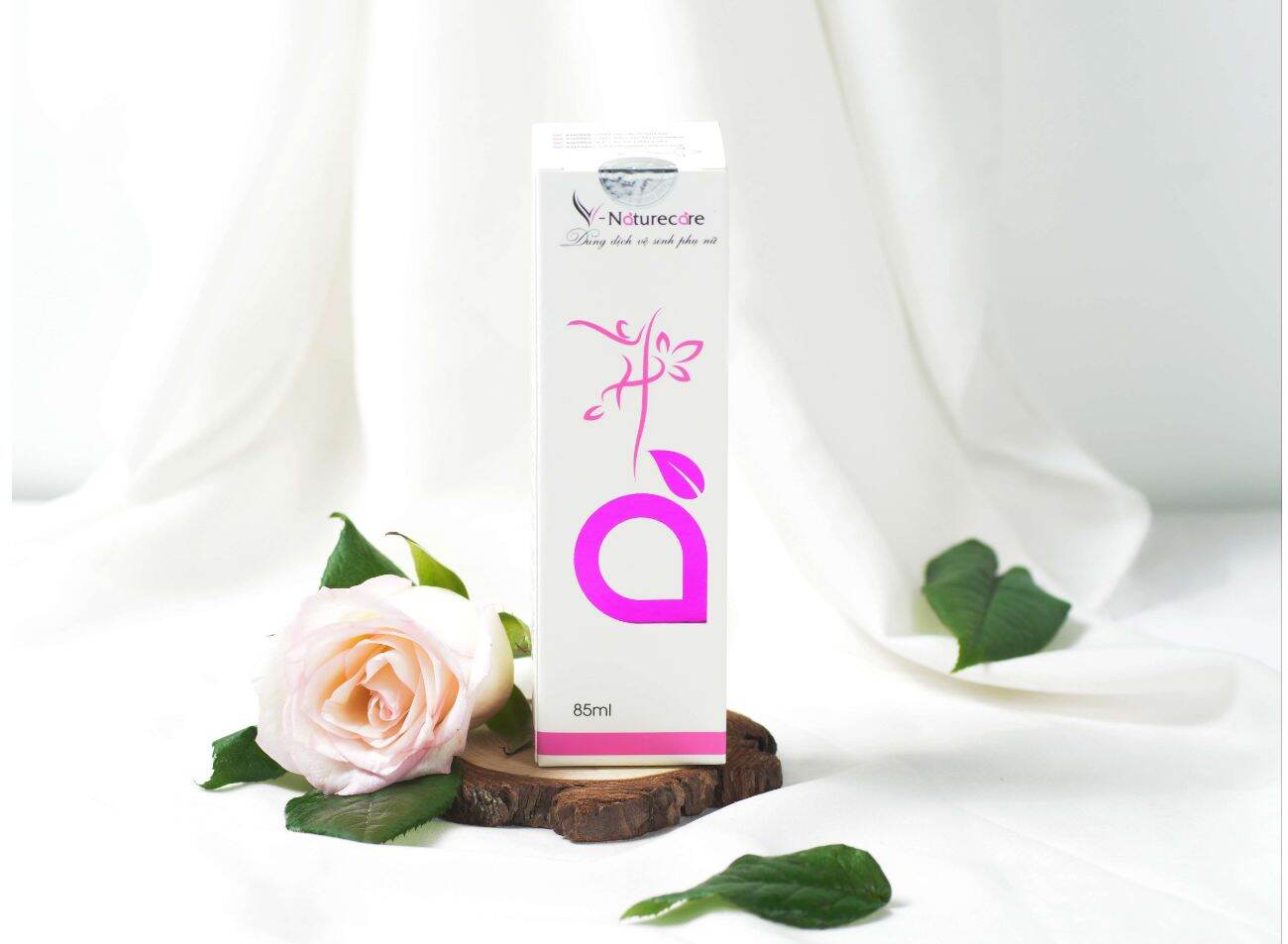 V-naturecare dung dịch vệ sinh phụ nữ