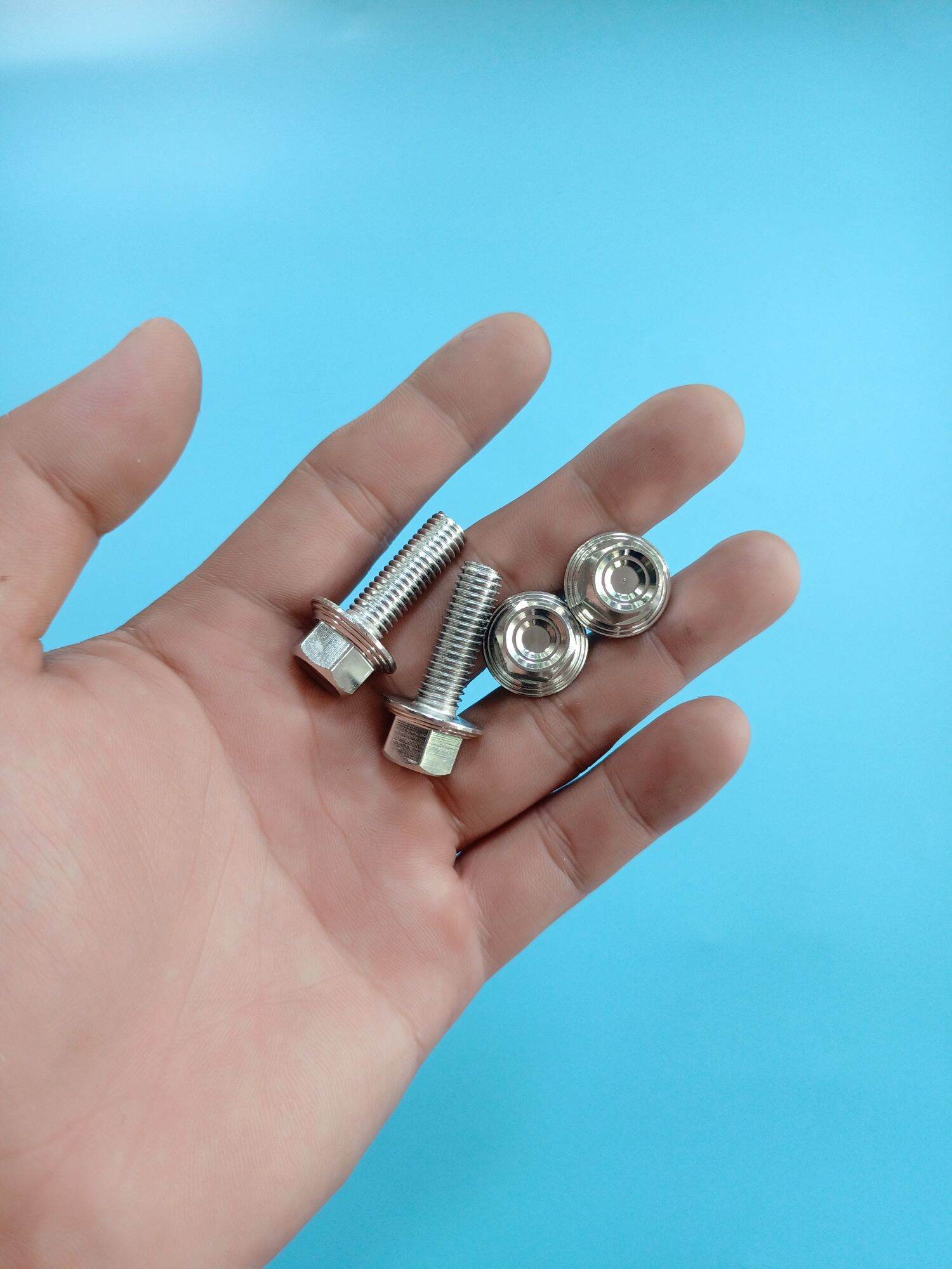 4 con ốc gác chân salaya 8li25 gắn cho honda yamaha