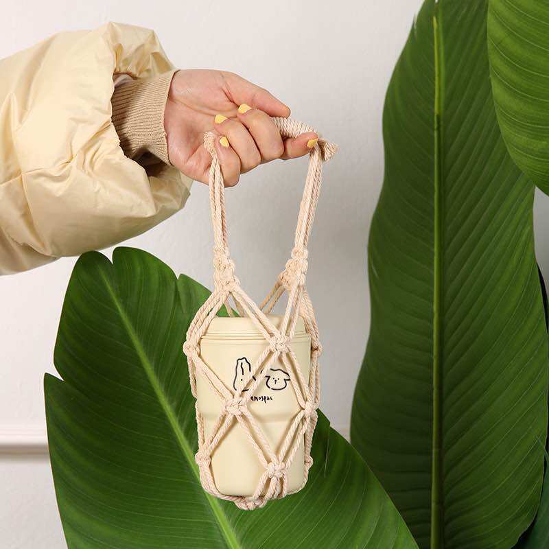 Quai đựng bình nước thắt macrame