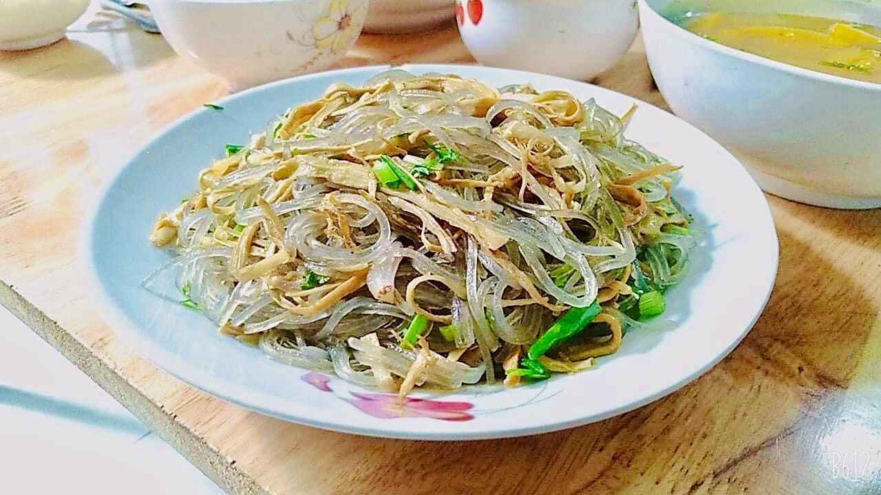 Miến dong riềng