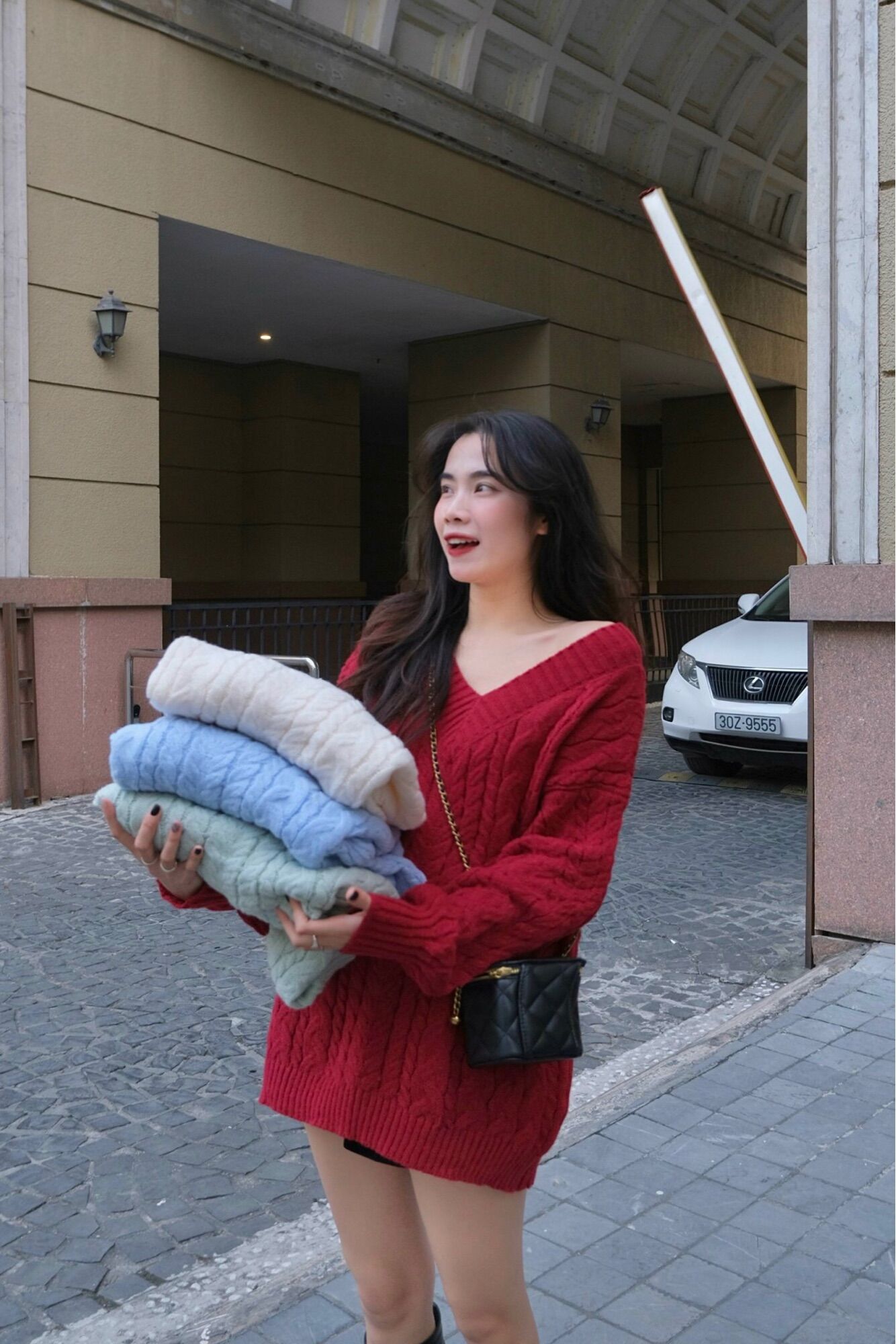Áo len thừng trơn cổ tim form rộng trùm mông 5 màu the.sweaterweather TSW