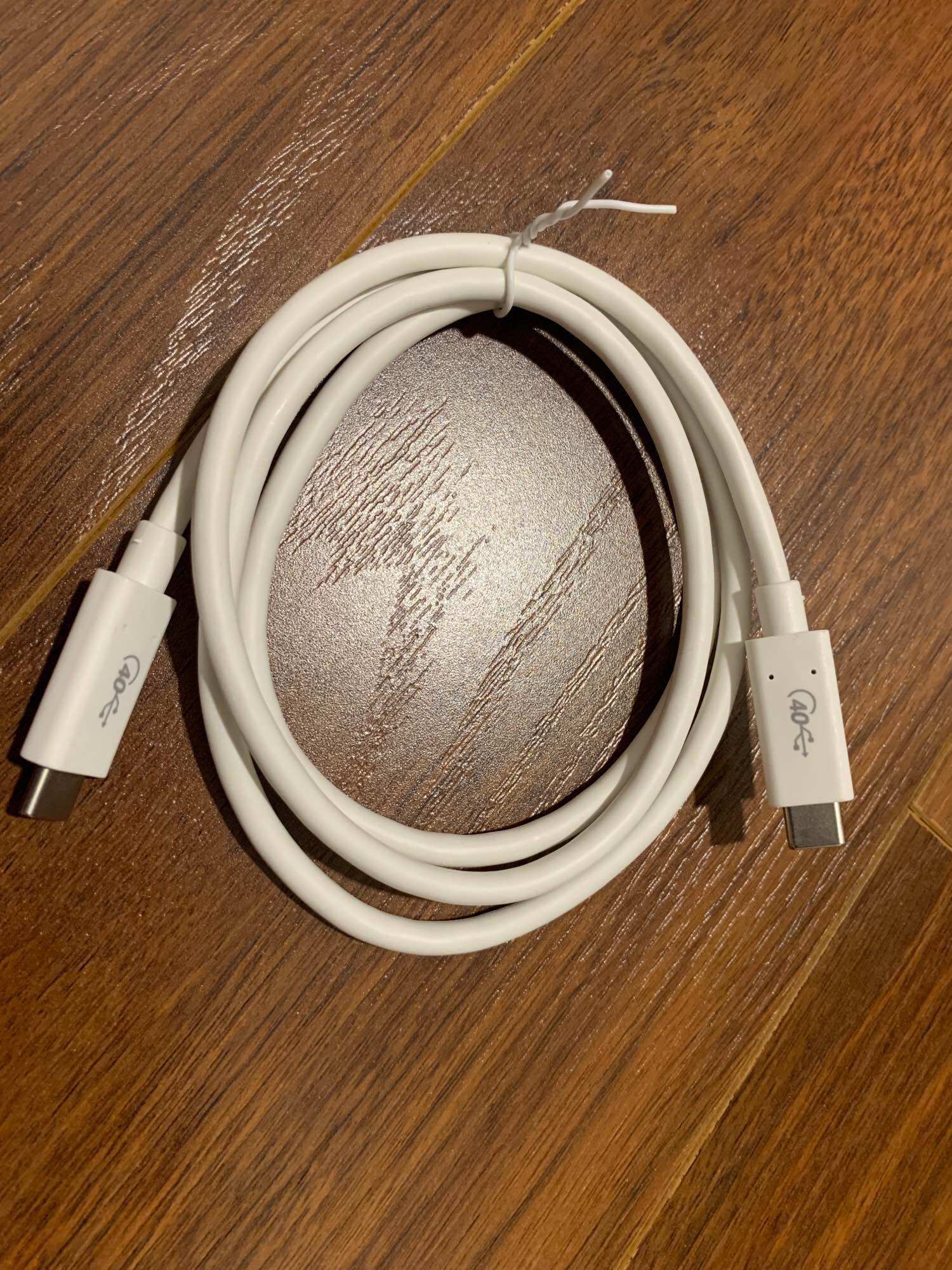 Cáp hp thunderbolt 4 usb4 type-c to c 40gbps 240w 4k