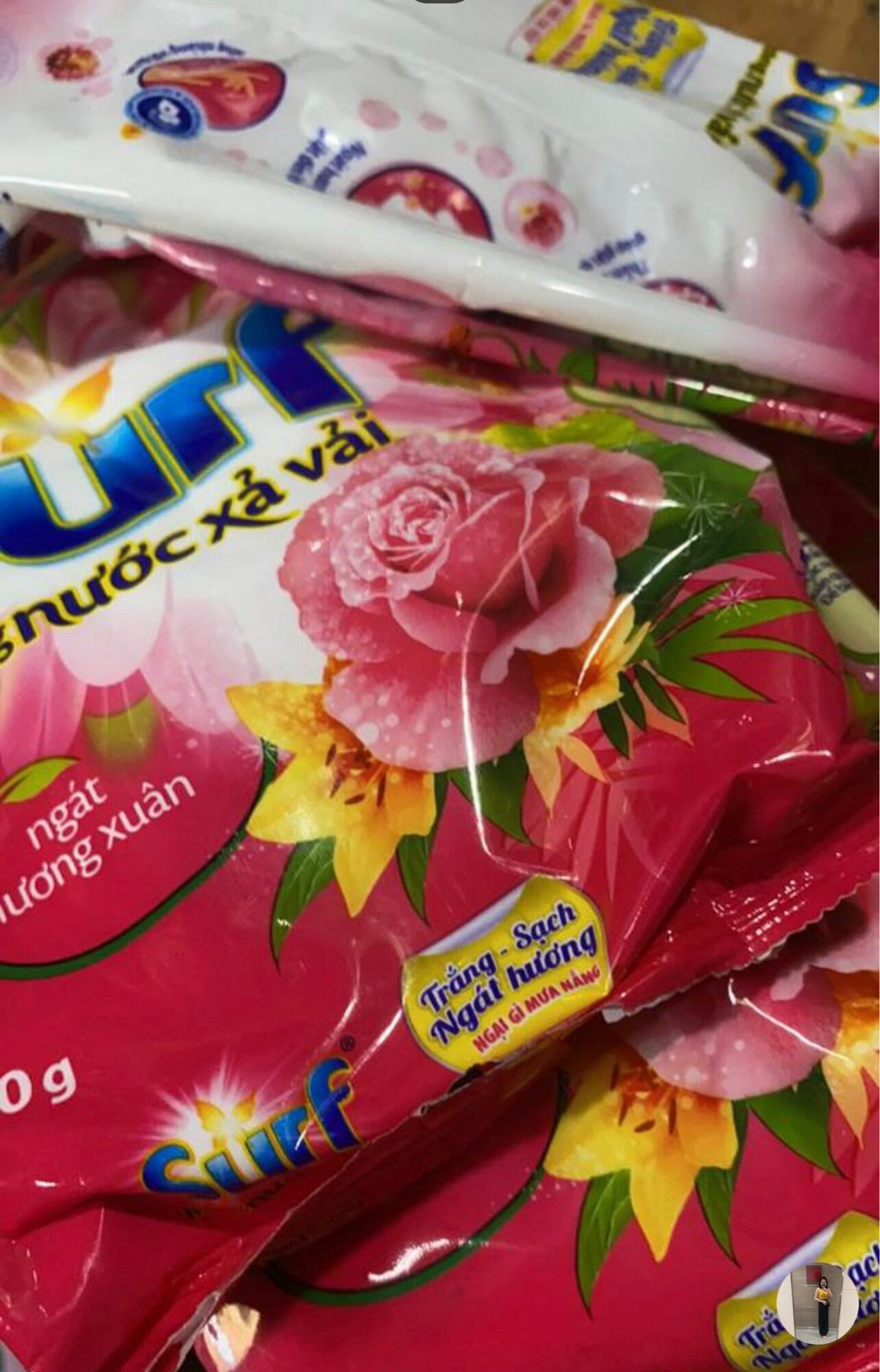 Bột giặt surf 400gr hương nước xả vải