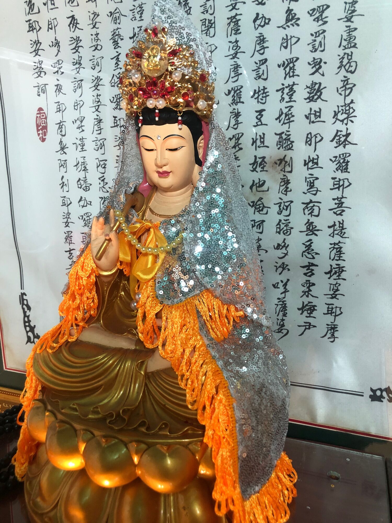 Combo Áo Mão Quan Âm( tượng ngồi cao 35- 40 cm)