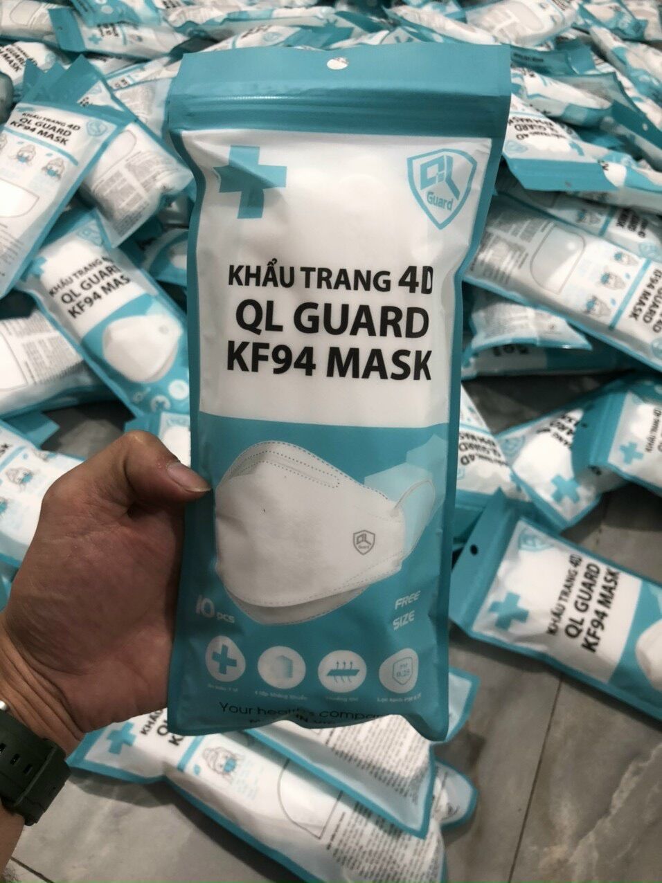 Khẩu trang kf94 hàng 4 lớp ( 1 gói 10 cái)