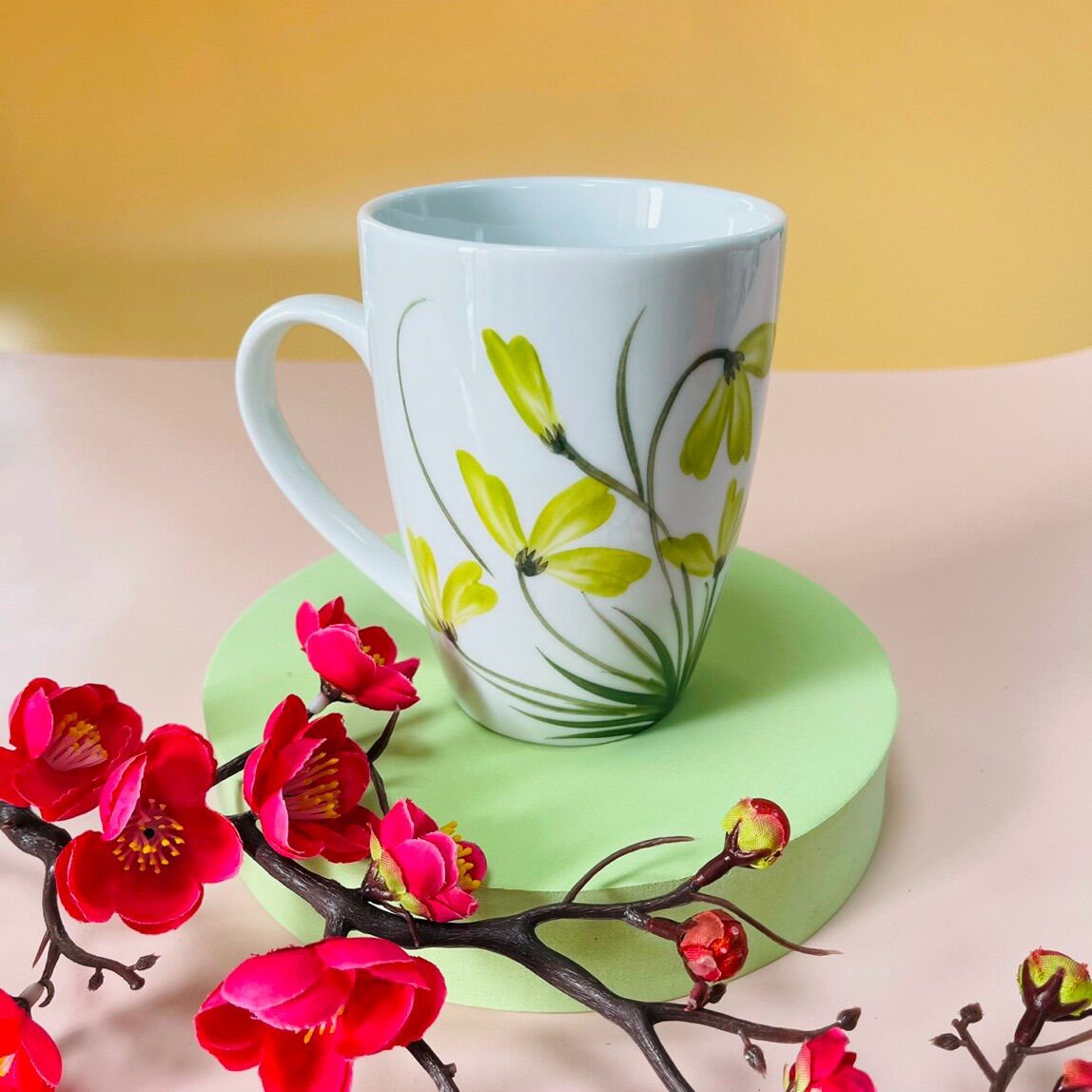 Ly- cốc uống nước. Gốm sứ Bát Tràng.