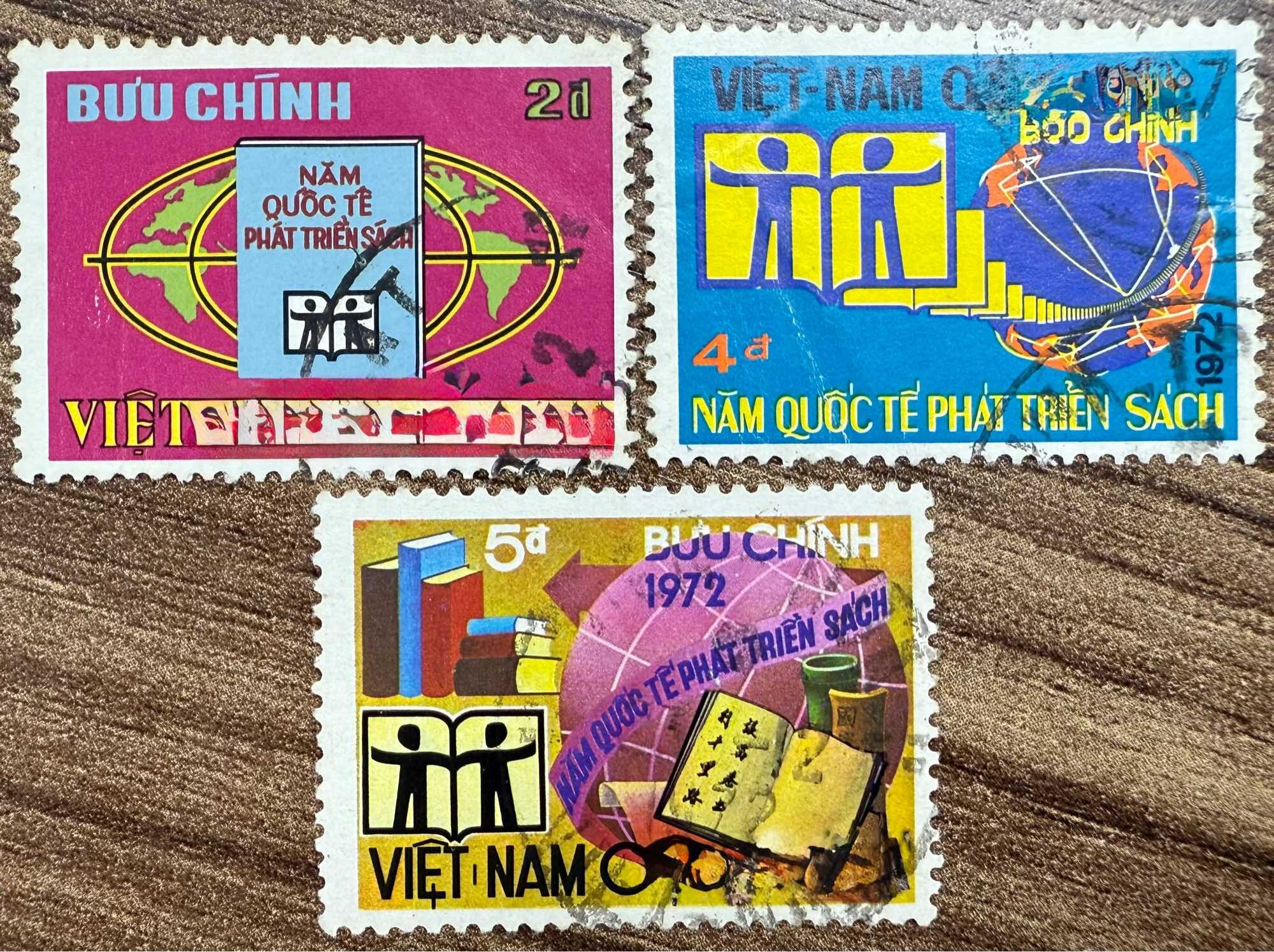 Tem Việt Nam (South) 1972: Năm quốc tế phát triển sách
