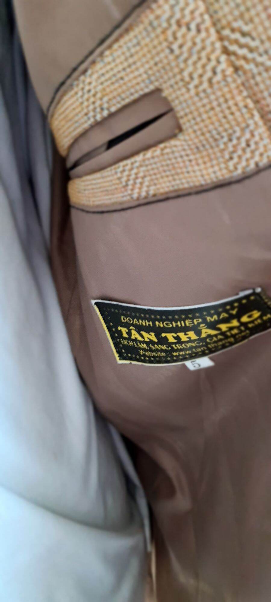 Đờ-mi trung niên vải Len sáng