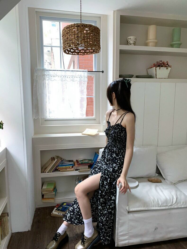 ĐẦM 2 DÂY MAXI HOA ĐEN XẺ TÀ