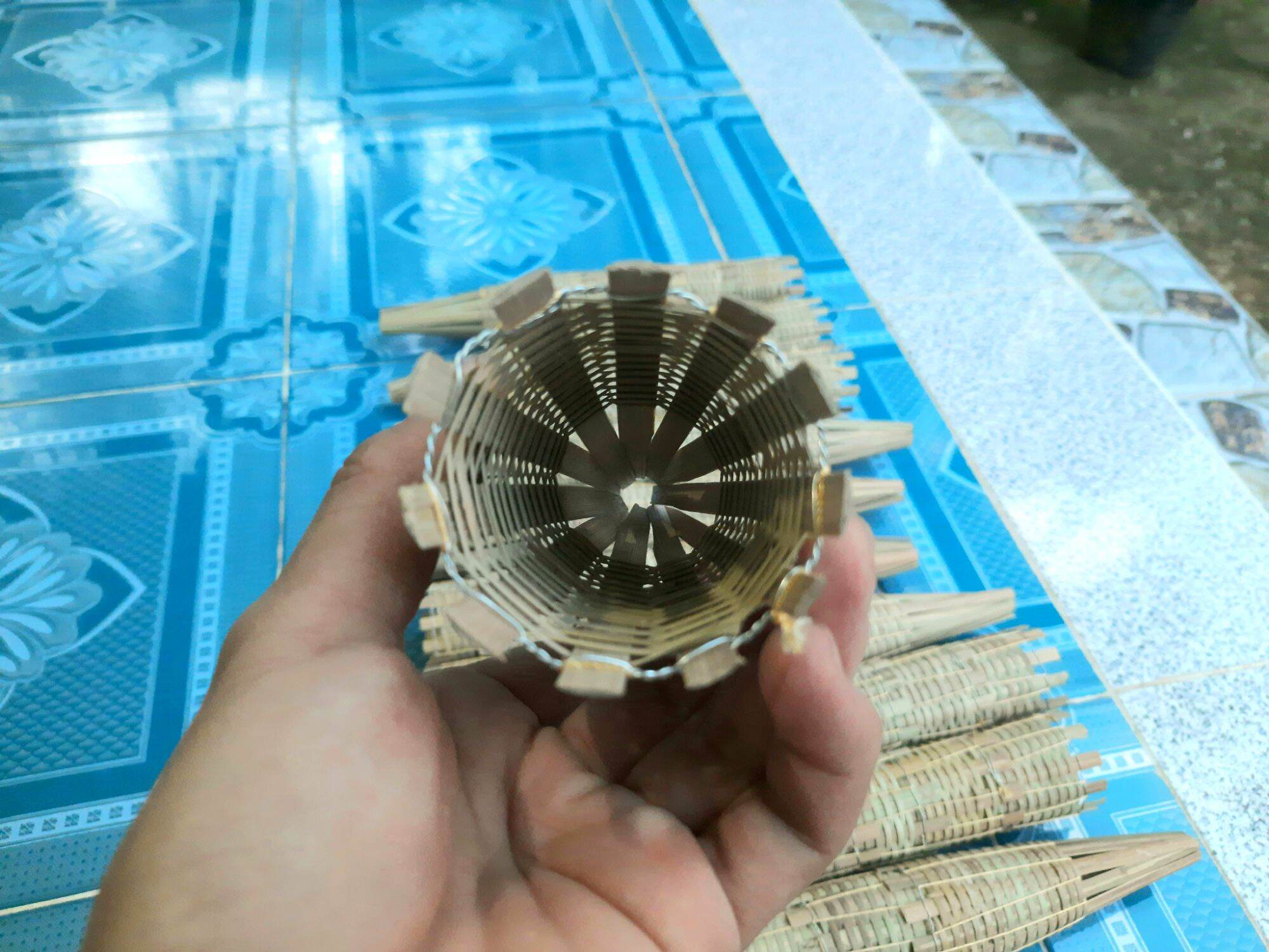 Hom trúm bẫy lươn phi 60