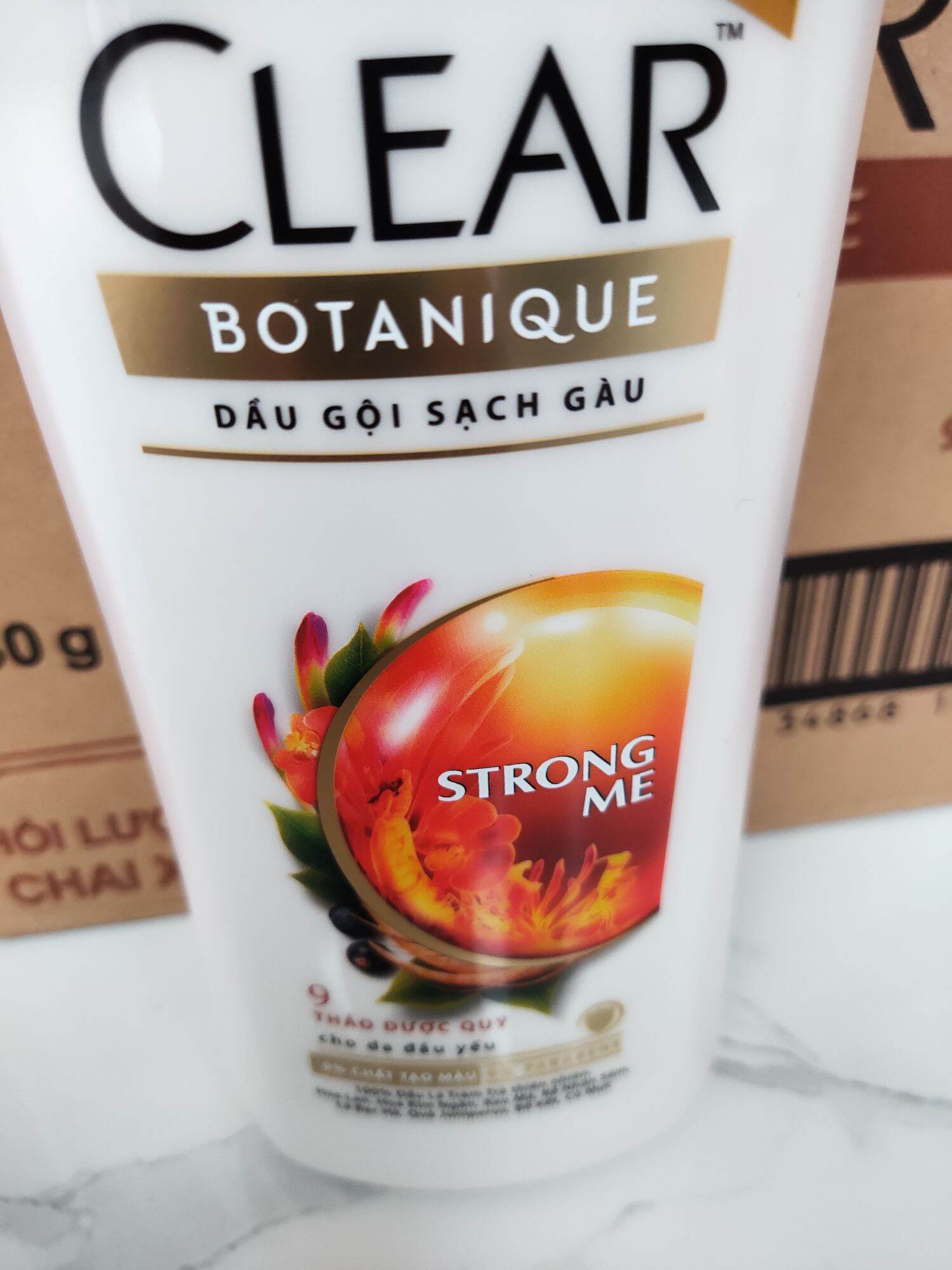 Dầu gội Clear thảo dược 630g Botanique ( 9 loại thảo dược quý )