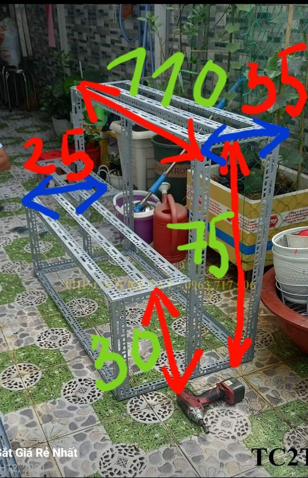 kệ sắt v lỗ bậc thang 2 tầng