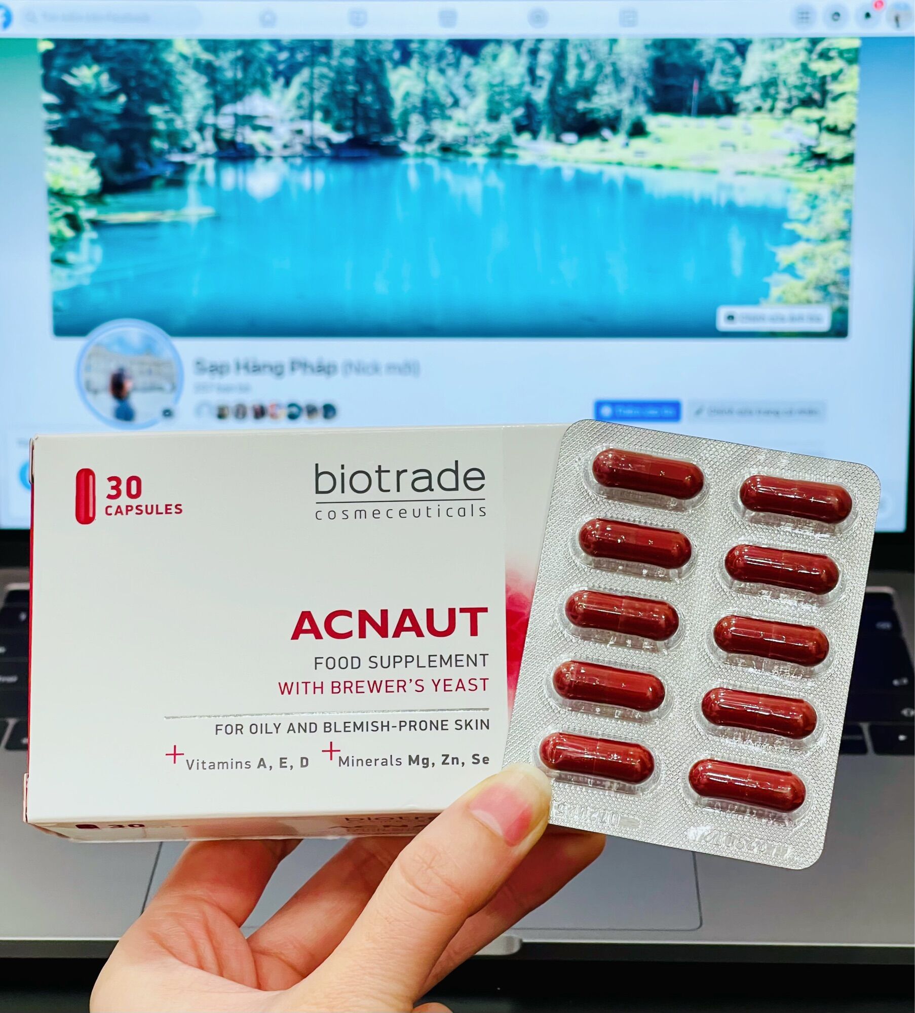Sản phẩm dưỡng da Acnaut Active