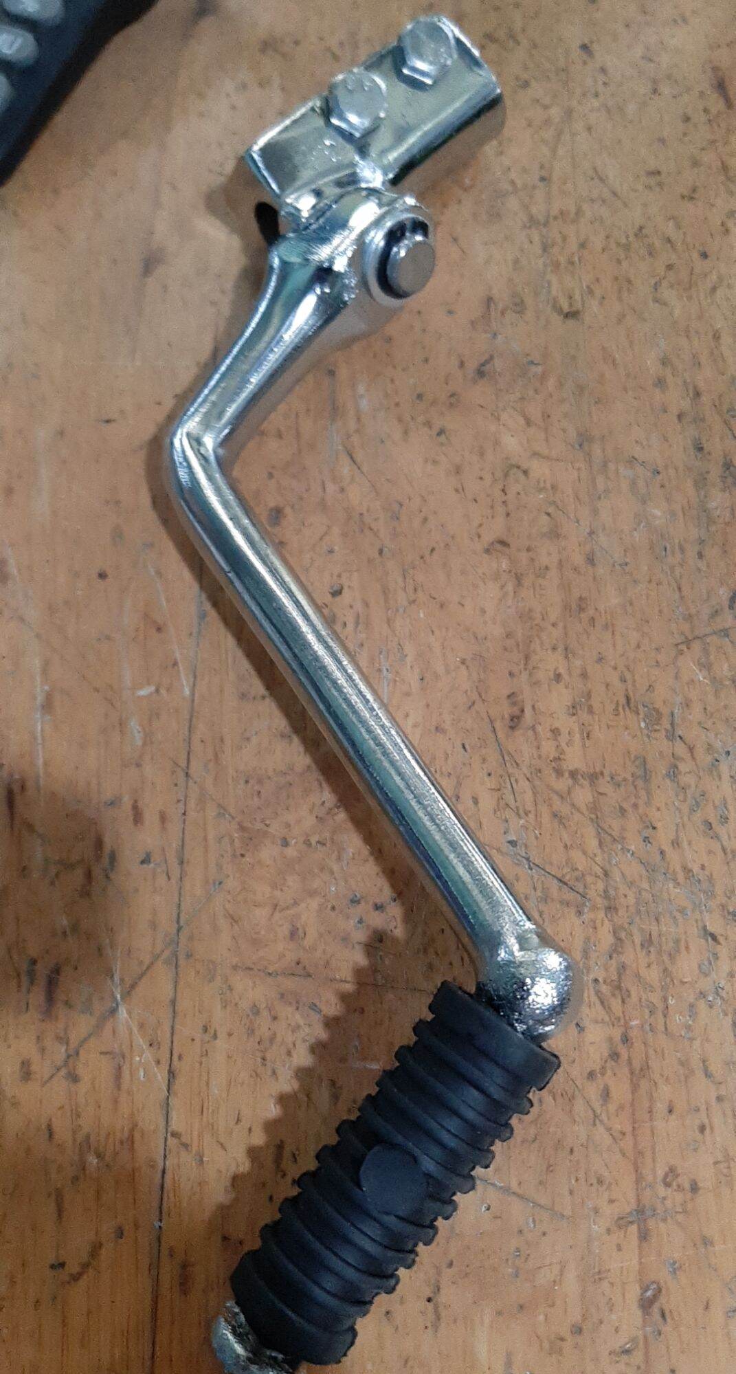 Giò đạp 2 ốc xe 3 bánh